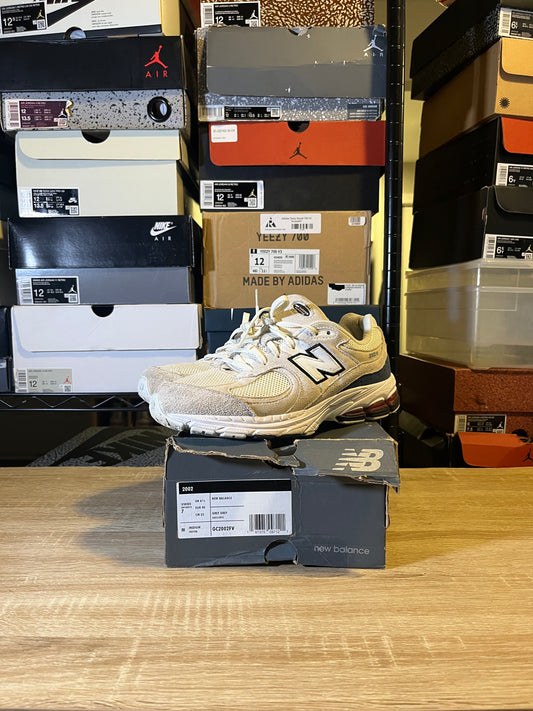 Size 7 - New balance 2002r vintage Indigo