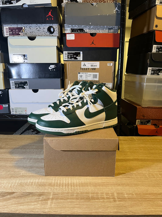 Size 11 - Dunk High Australia