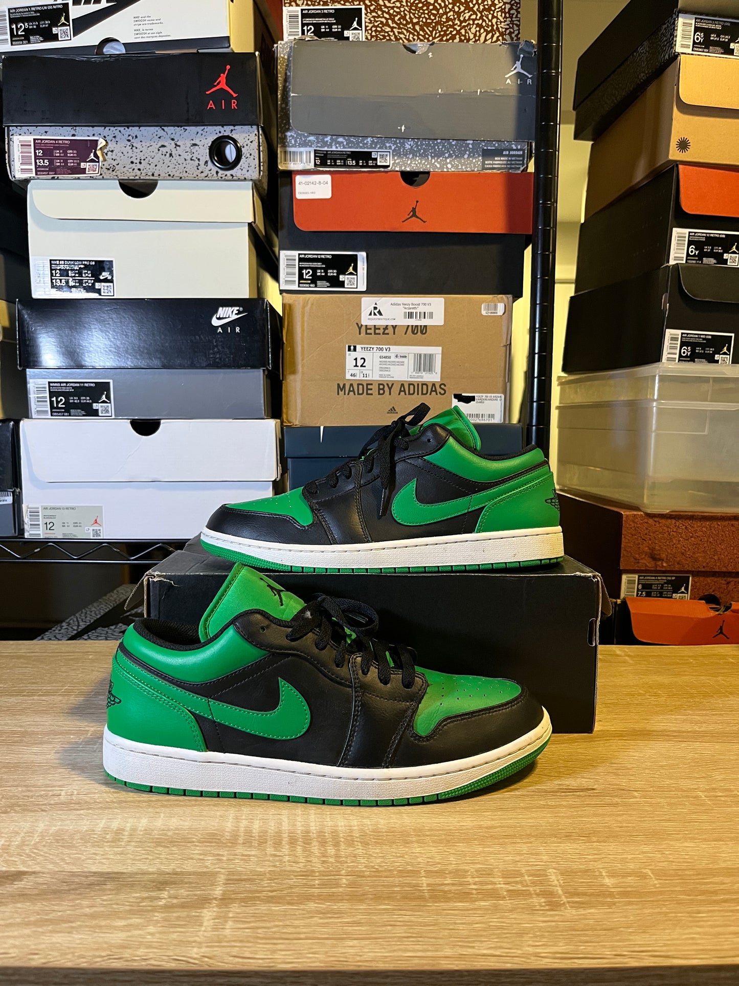 Size 11 - AJ 1 Low Black Lucky Green