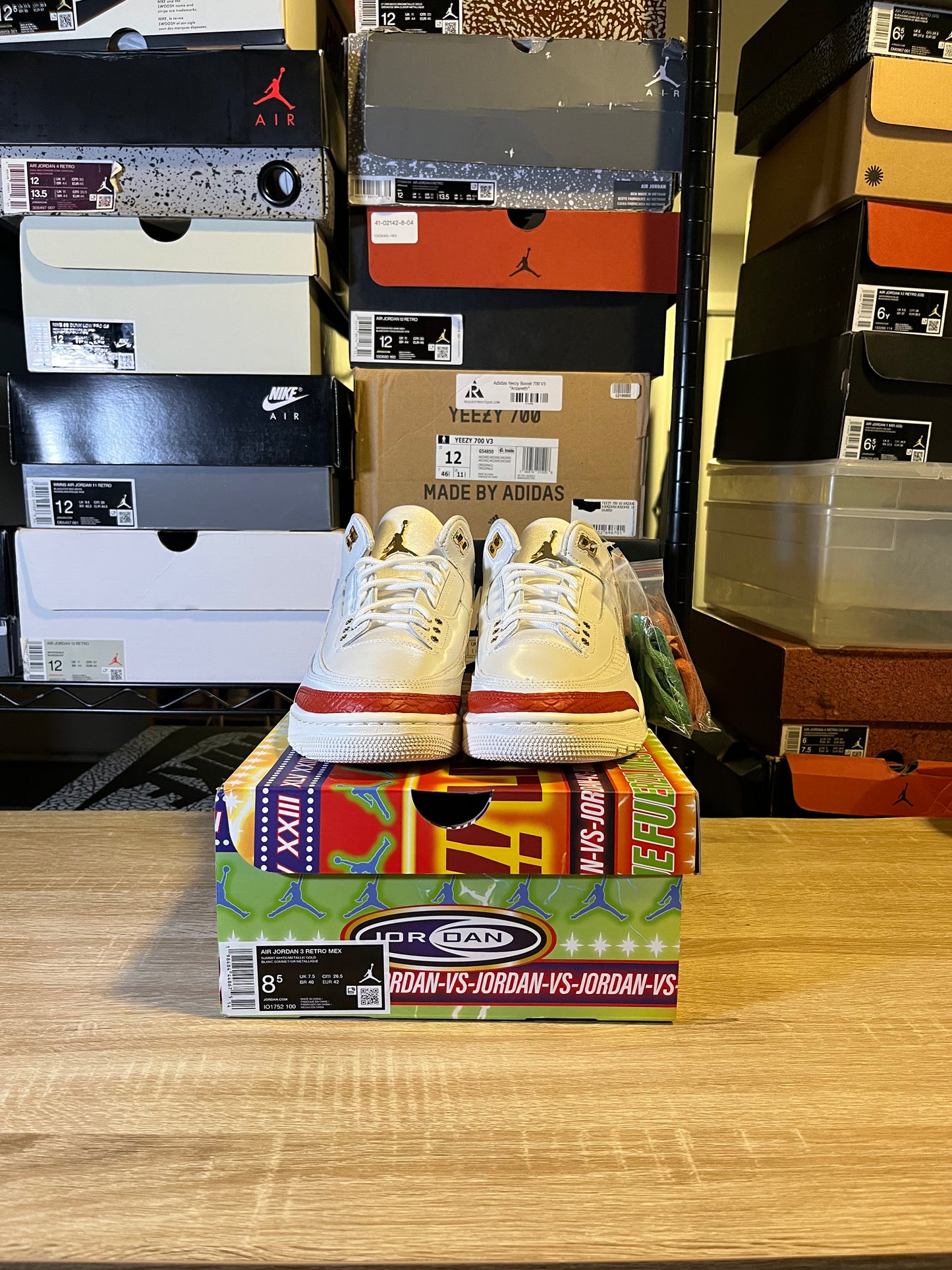 Size 8.5 - AJ 3 El Vuelo Summit White