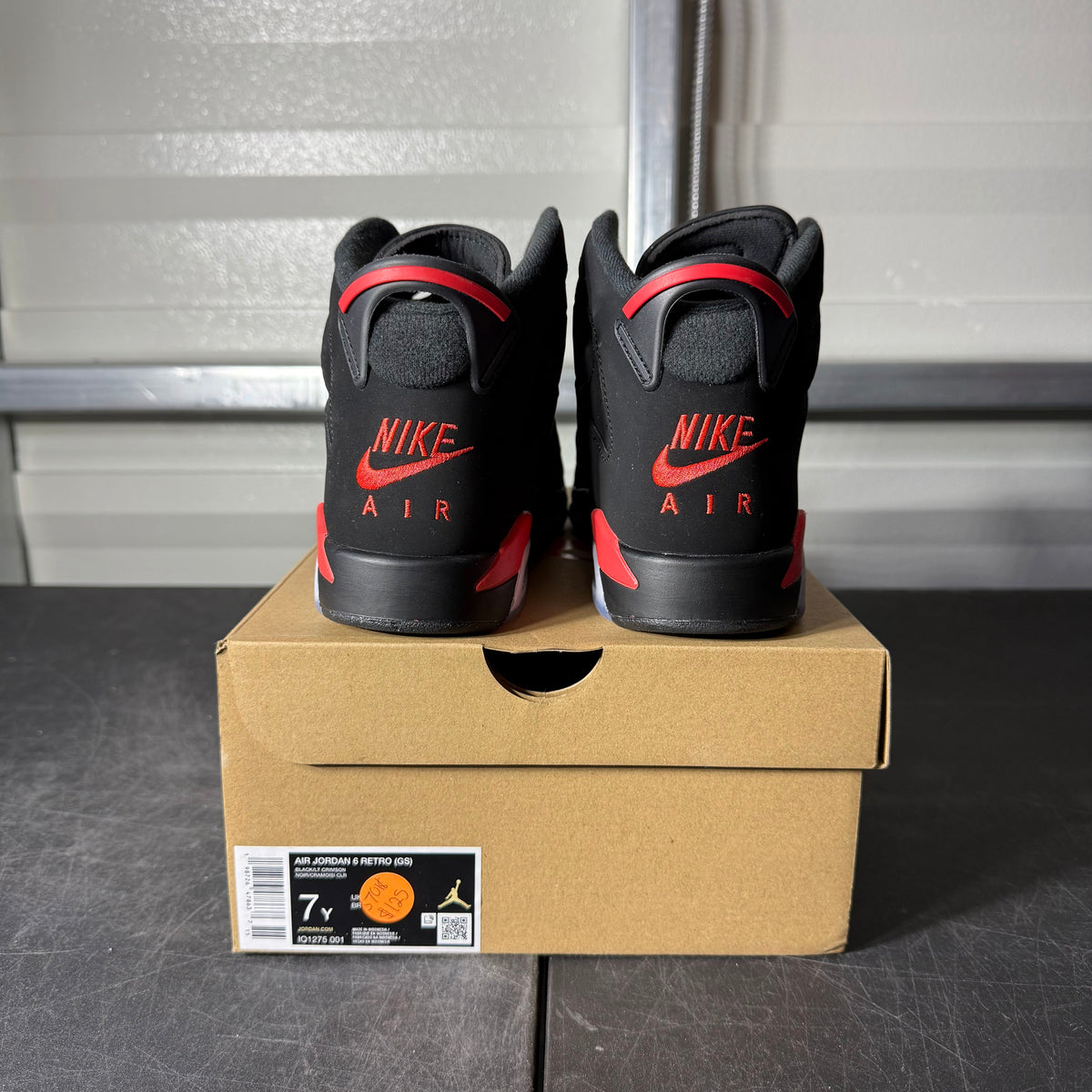 Size 7Y - AJ 6 Infrared Salesman
