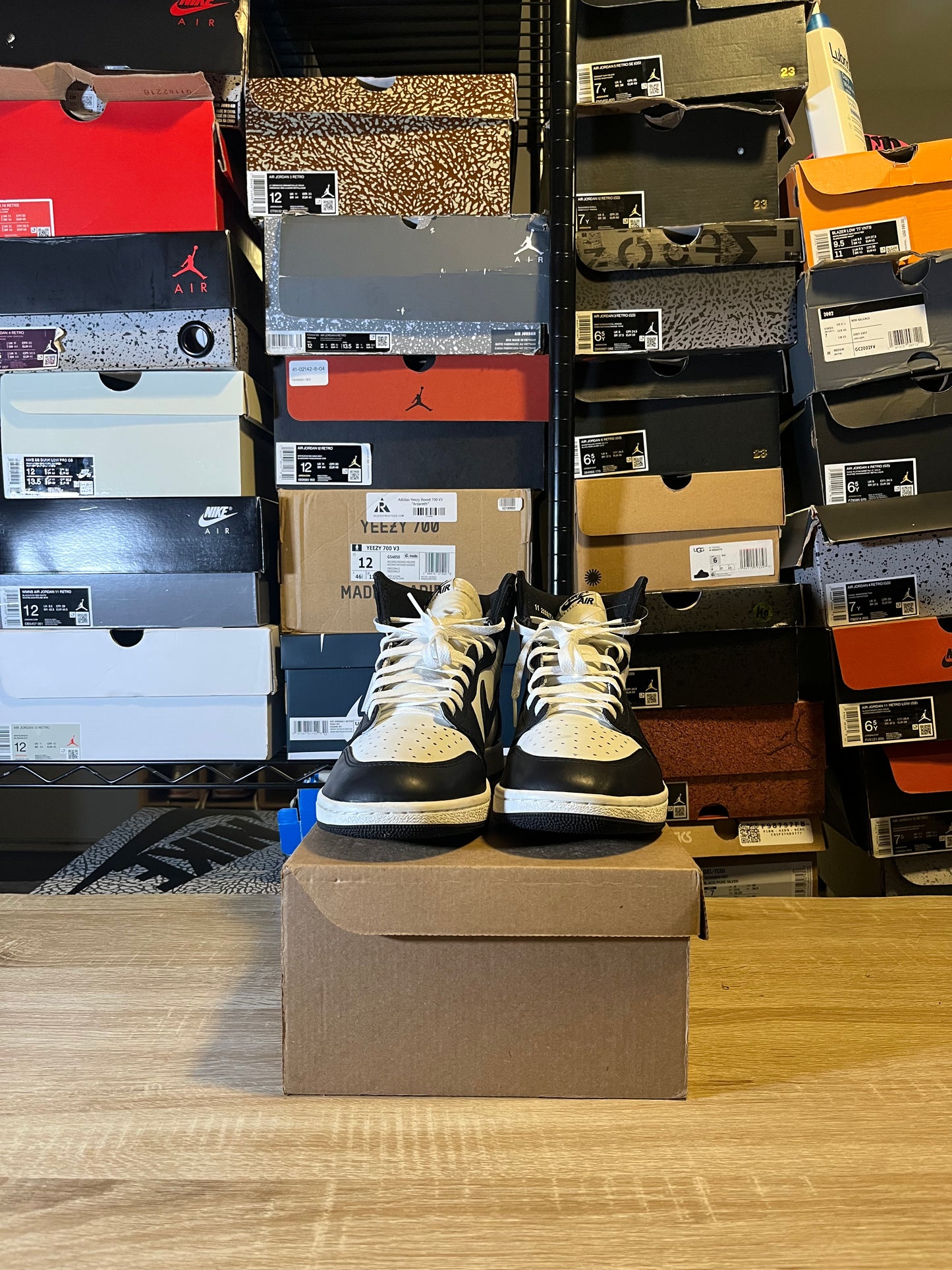 Size 11 – AJ 1 ’85 Black White