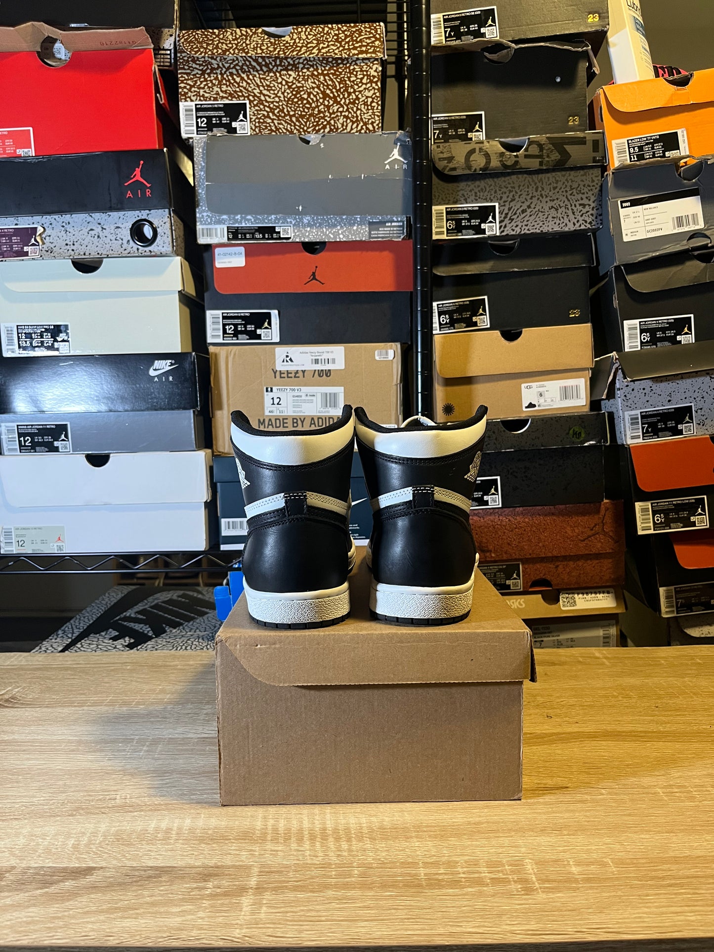 Size 11 – AJ 1 ’85 Black White