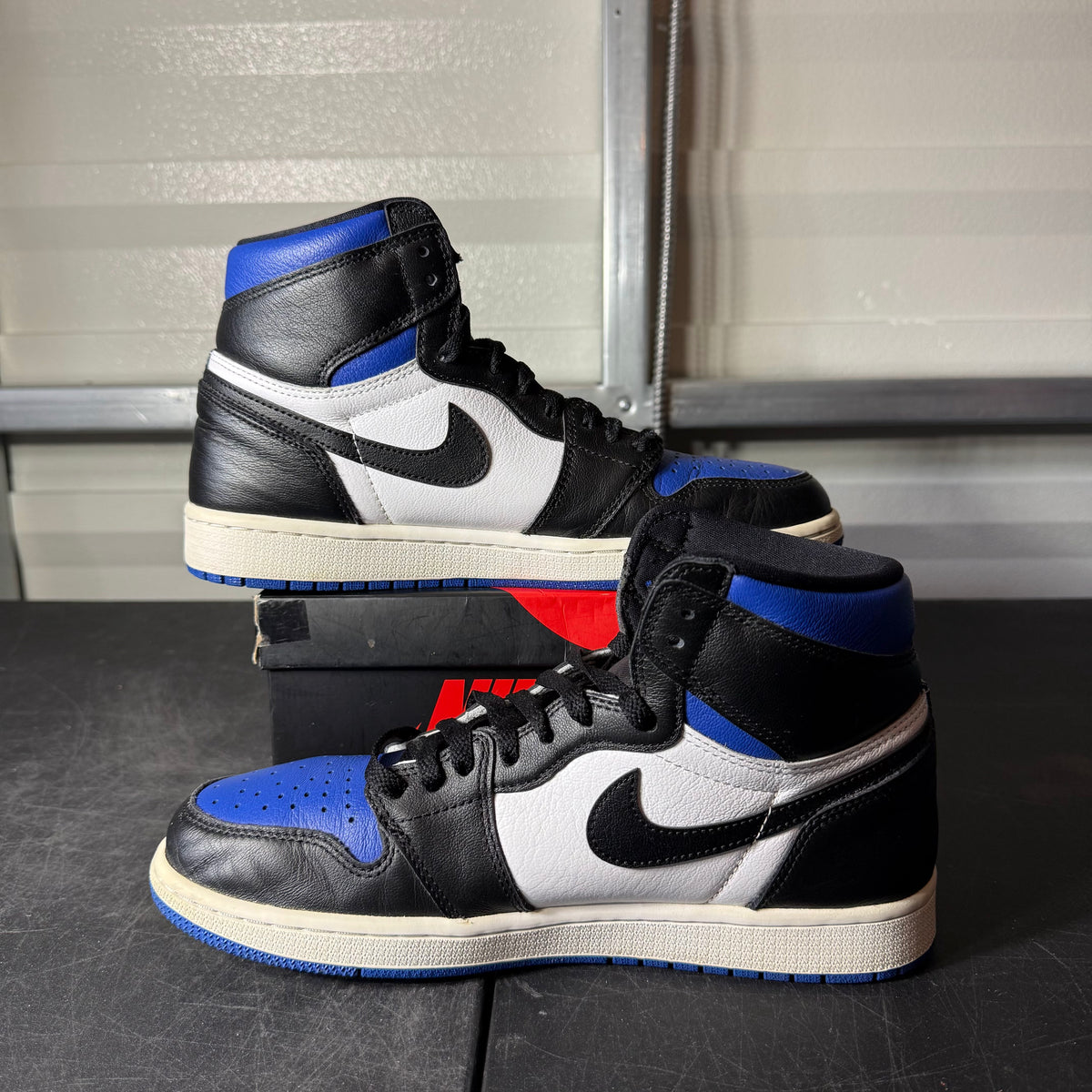 Size 9.5 - AJ 1 Royal Toe