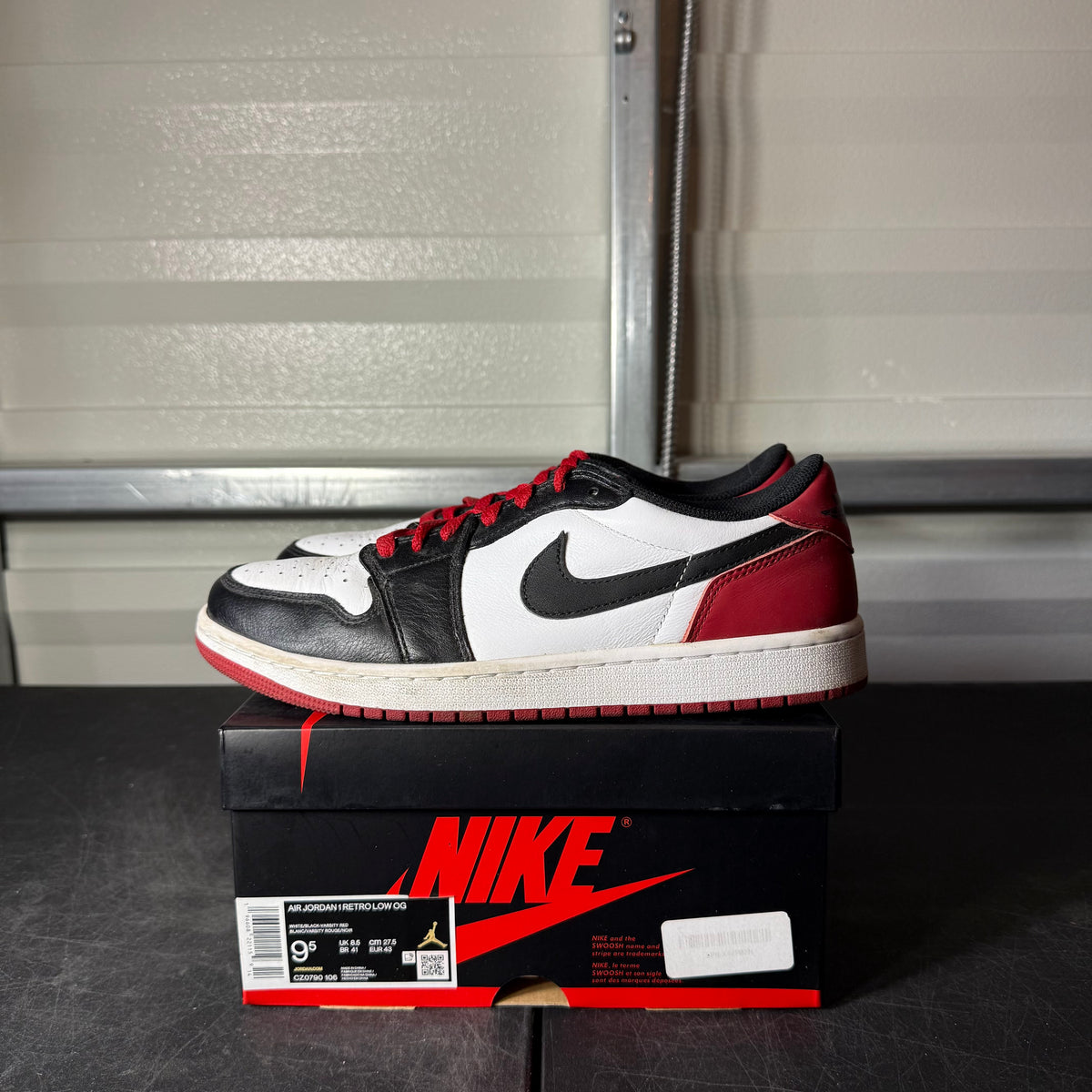 Size 9.5 - AJ 1 Low Black Toe