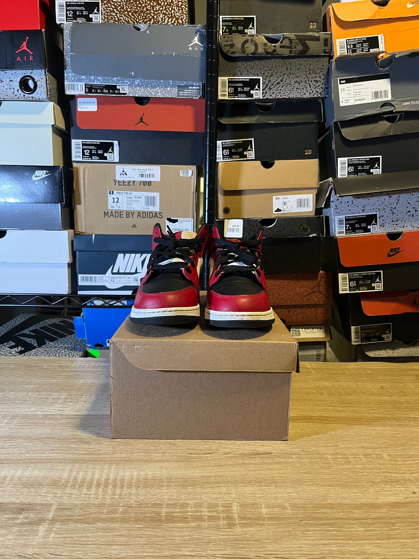 Size 7Y – AJ 1 Mid Chicago Toe