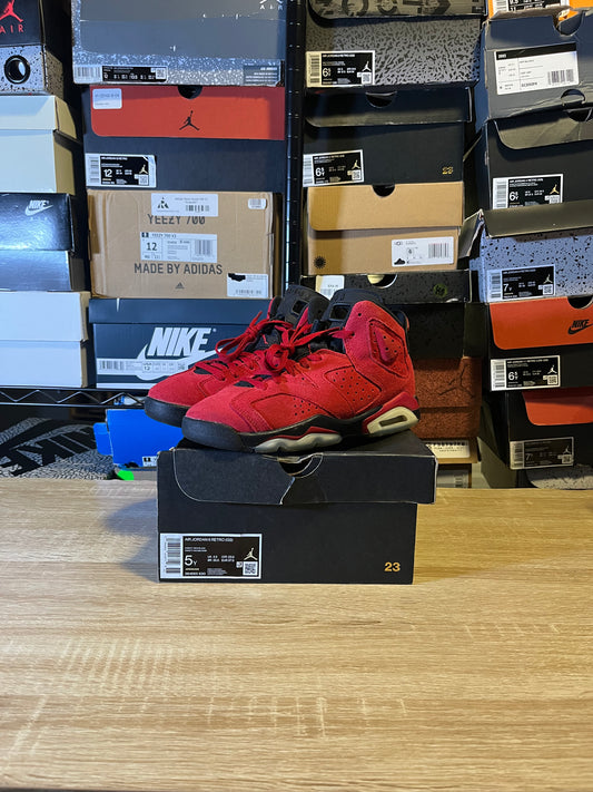 Size 5Y - AJ 6 Toro Bravo