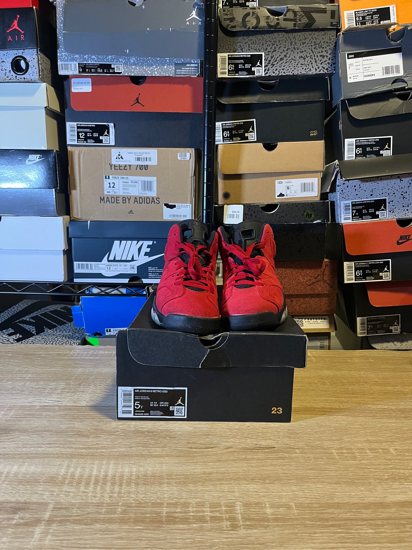 Size 5Y - AJ 6 Toro Bravo