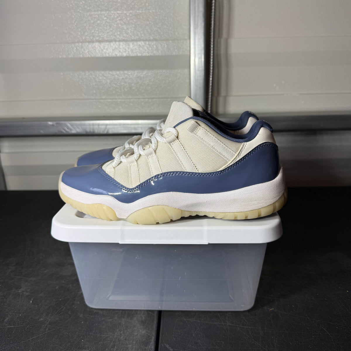 Size 9.5 - AJ 11 Low Diffused Blue