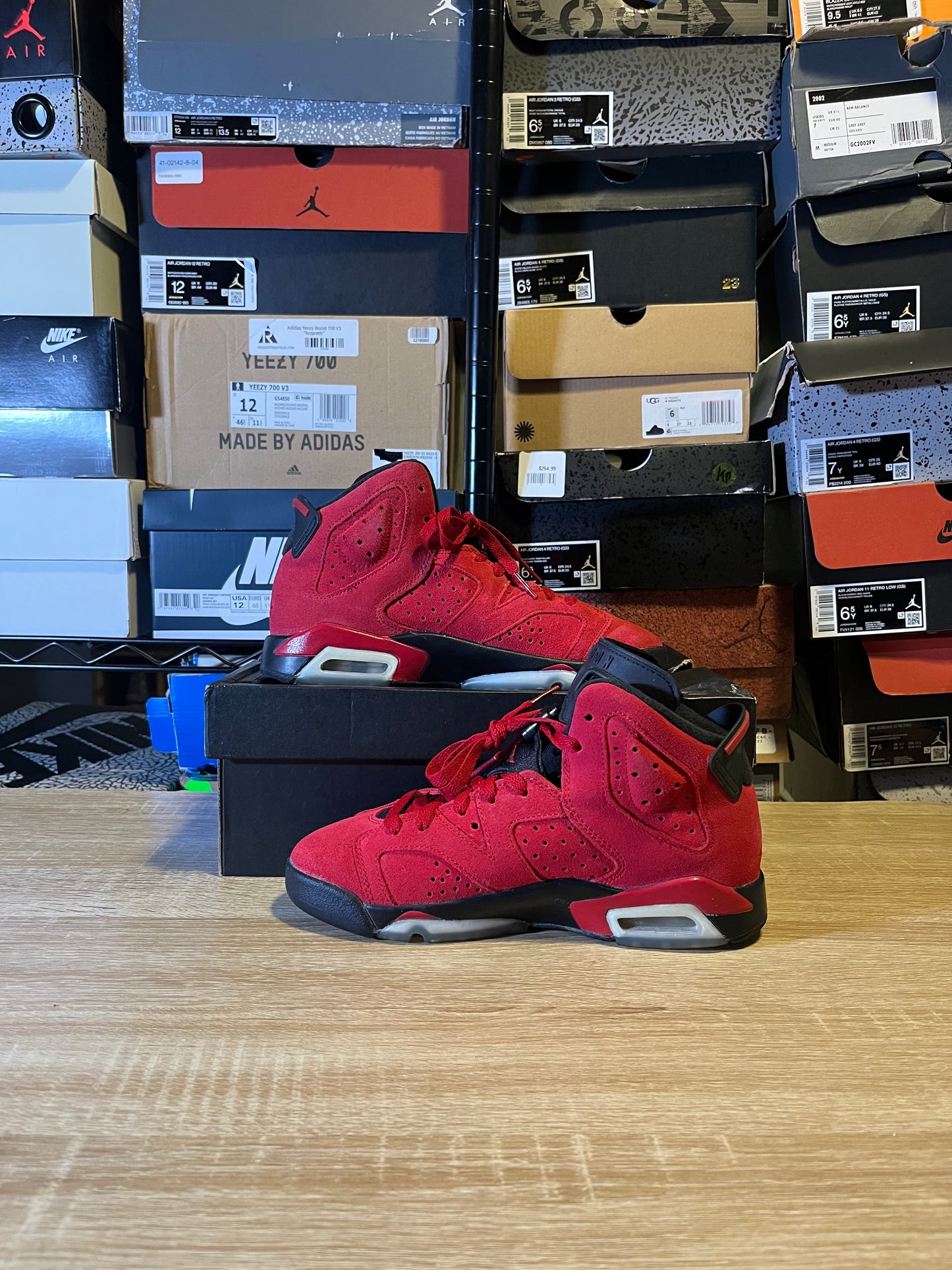 Size 5Y - AJ 6 Toro Bravo