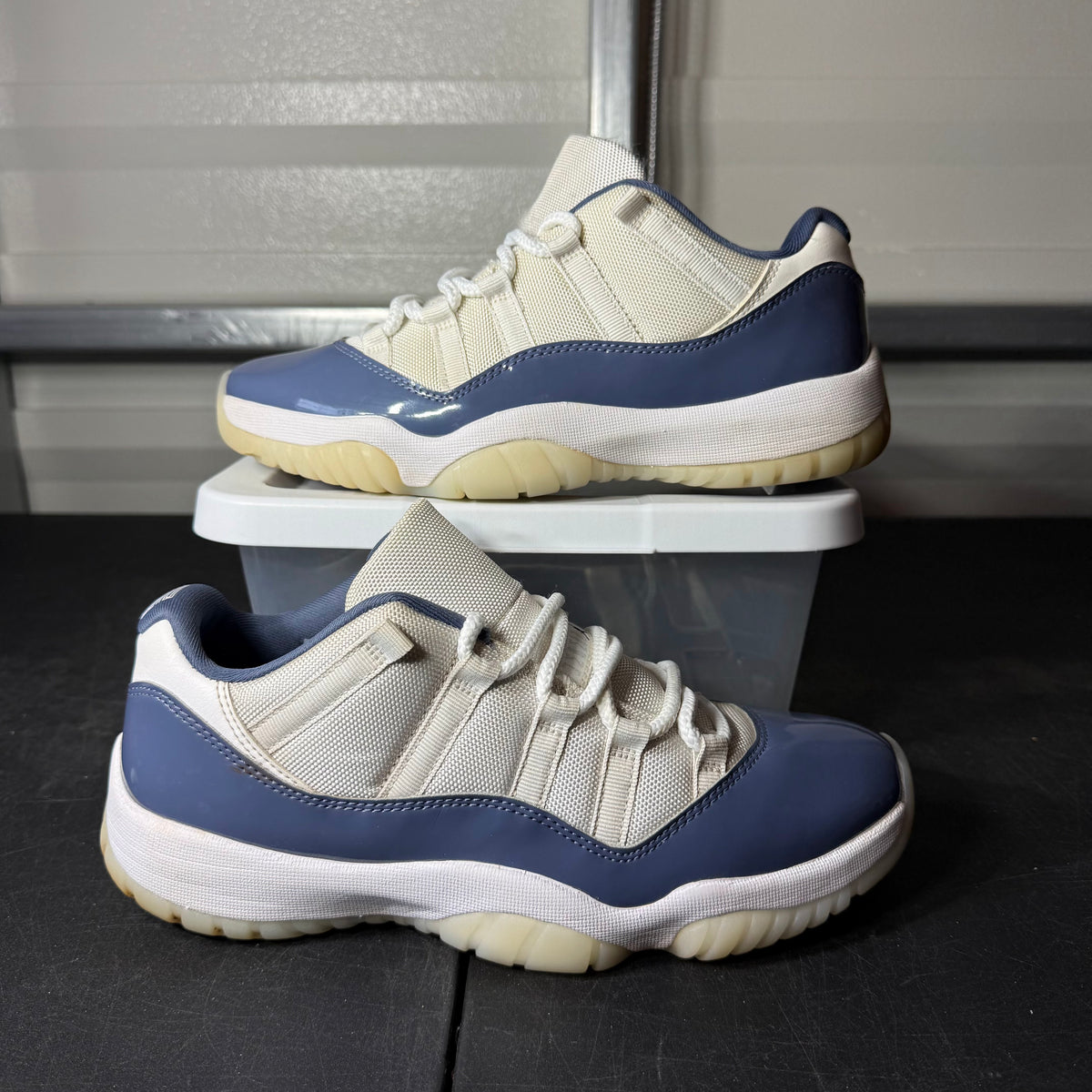 Size 9.5 - AJ 11 Low Diffused Blue