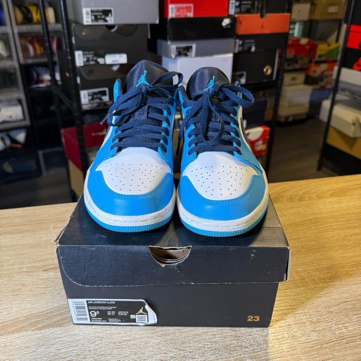 Size 9.5 - AJ 1 Low UNclC