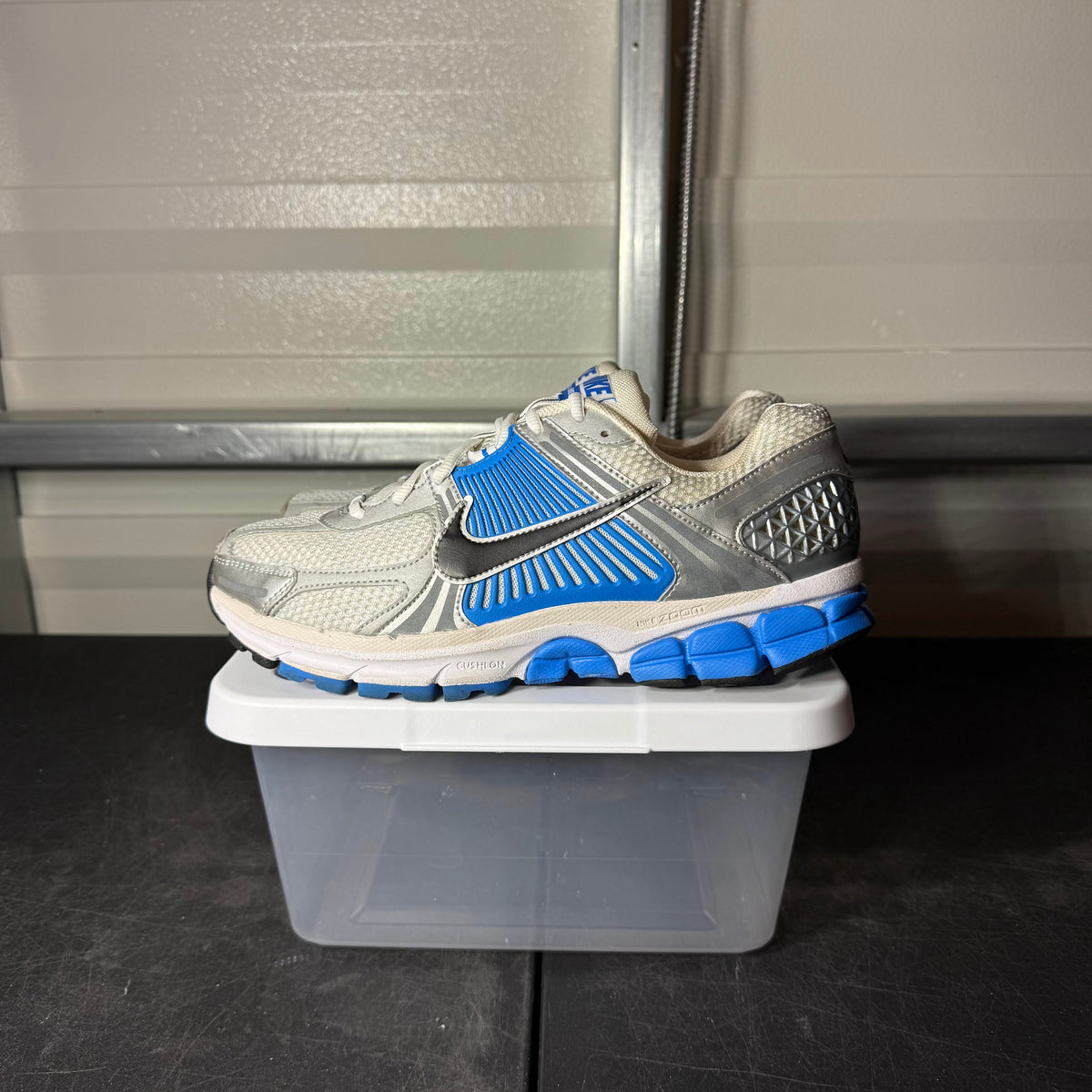 Size 10 - Vomero 5 Photo Blue