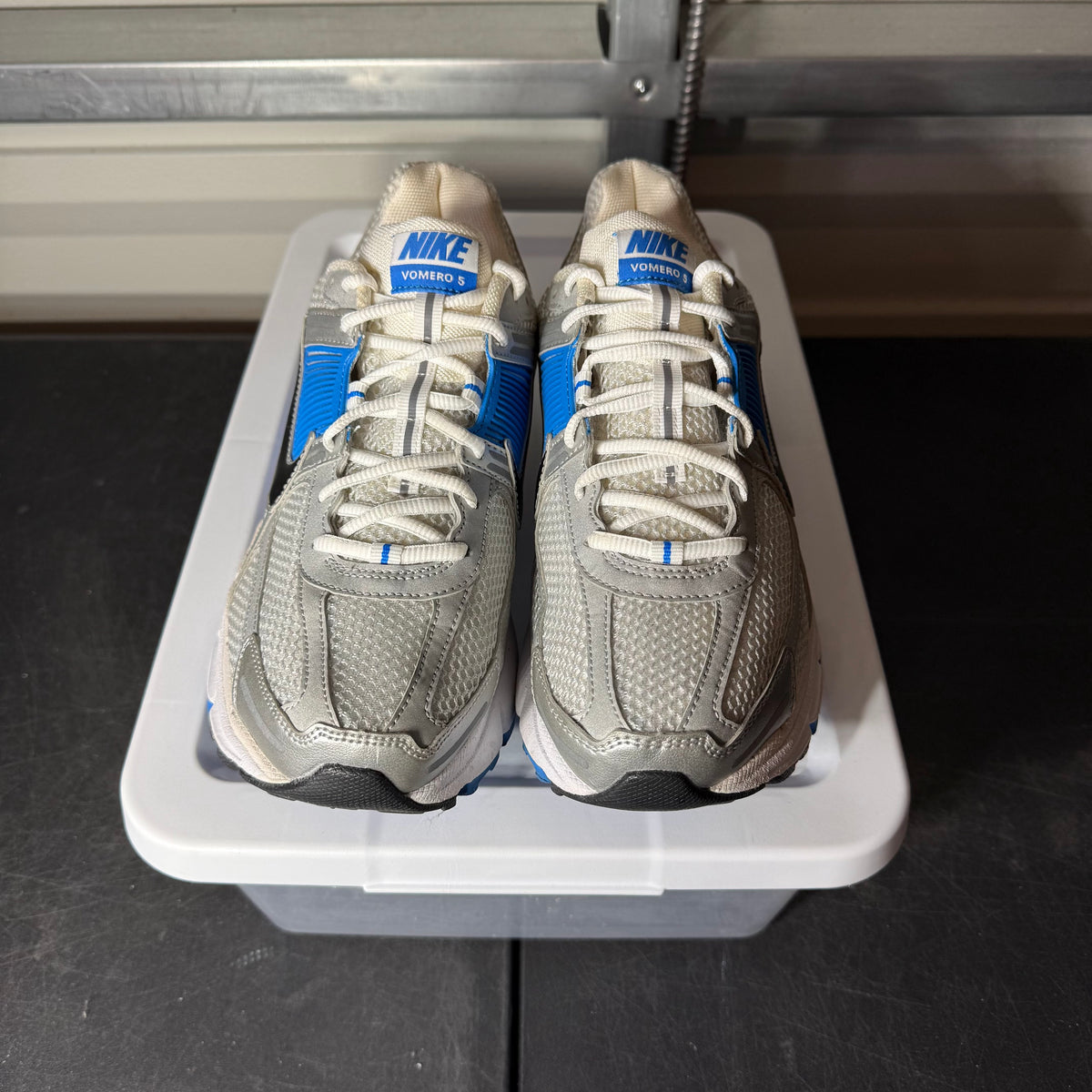 Size 10 - Vomero 5 Photo Blue
