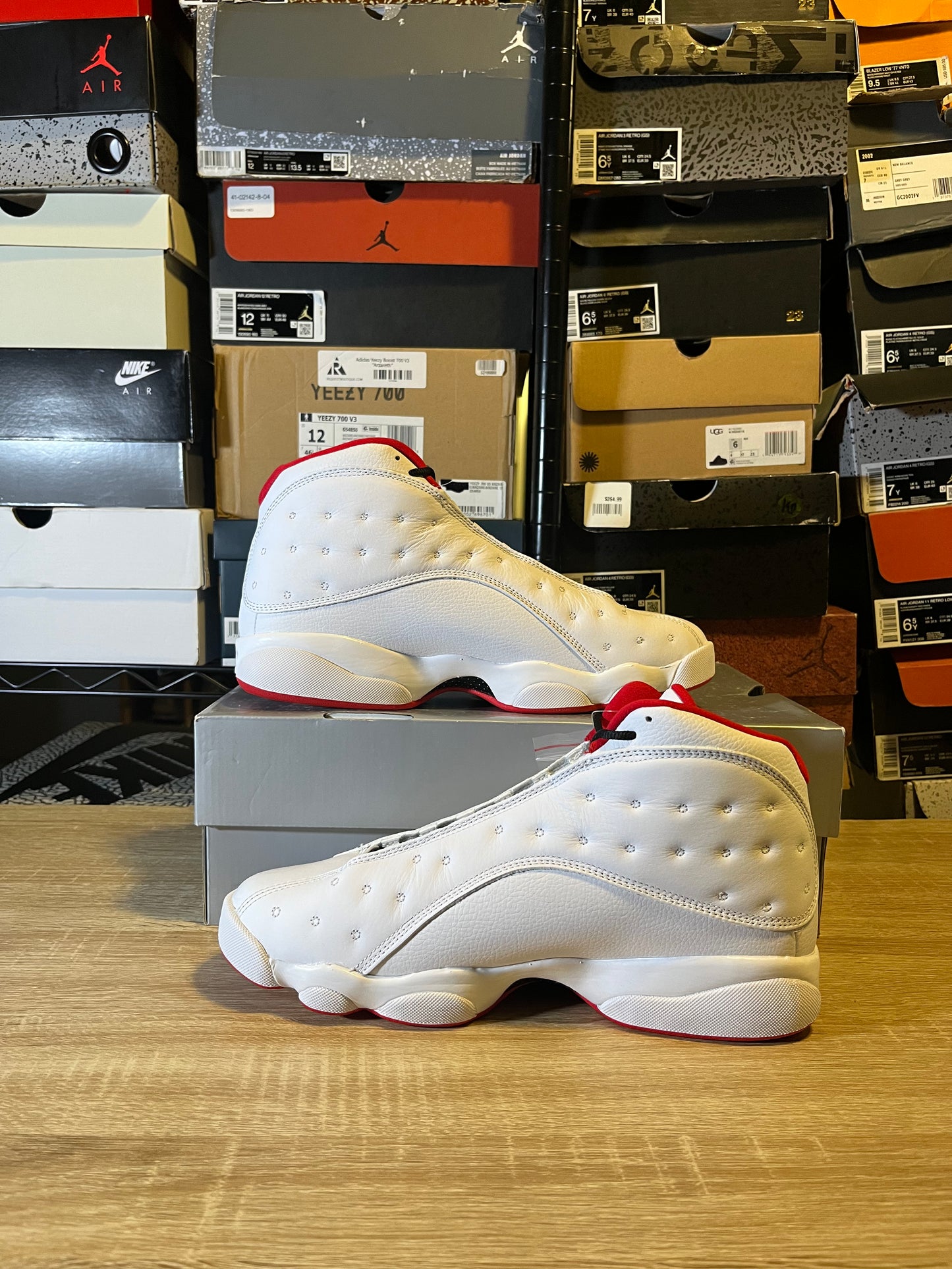 Size 10 - AJ 13 History of Flight
