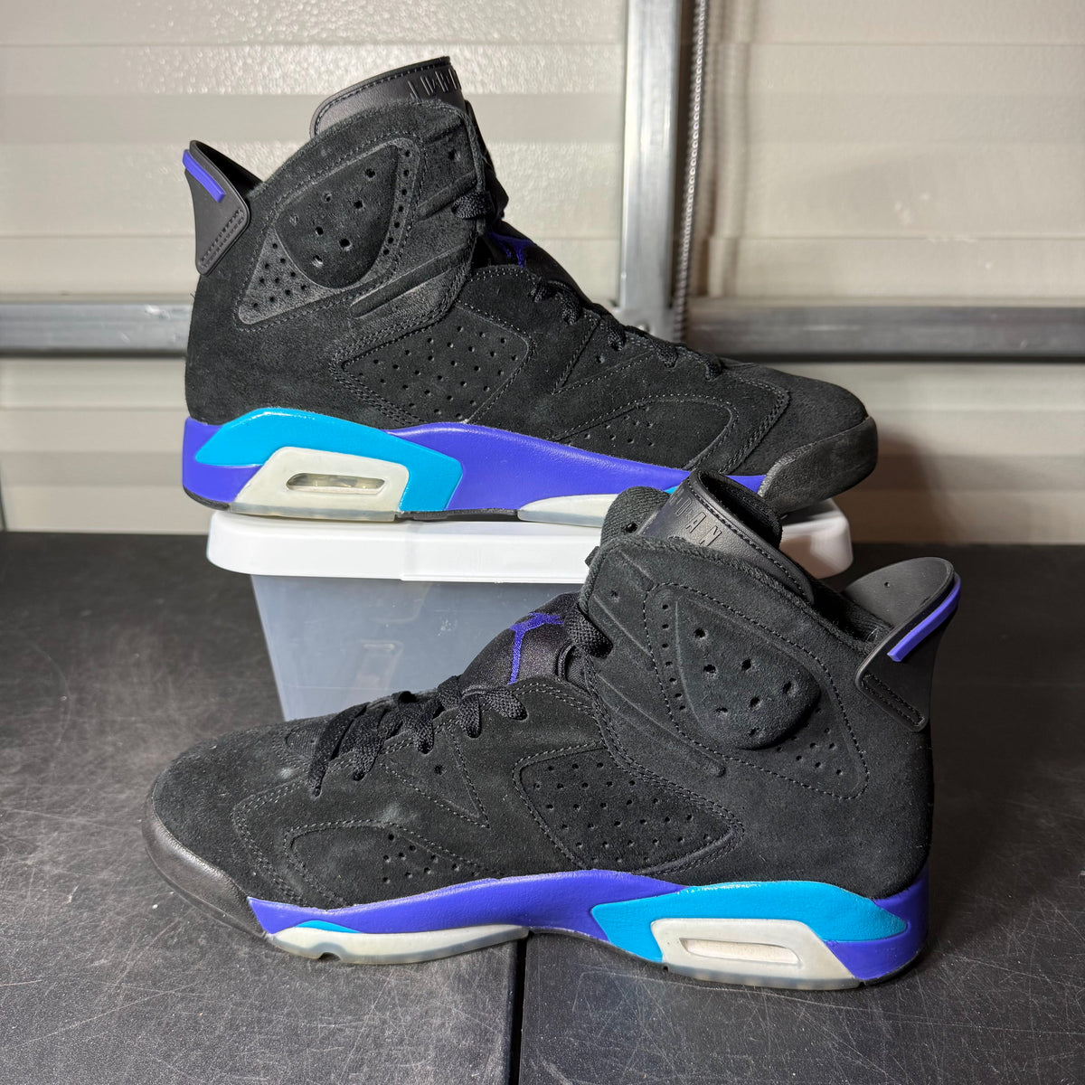 Size 10 - AJ 6 Aqua