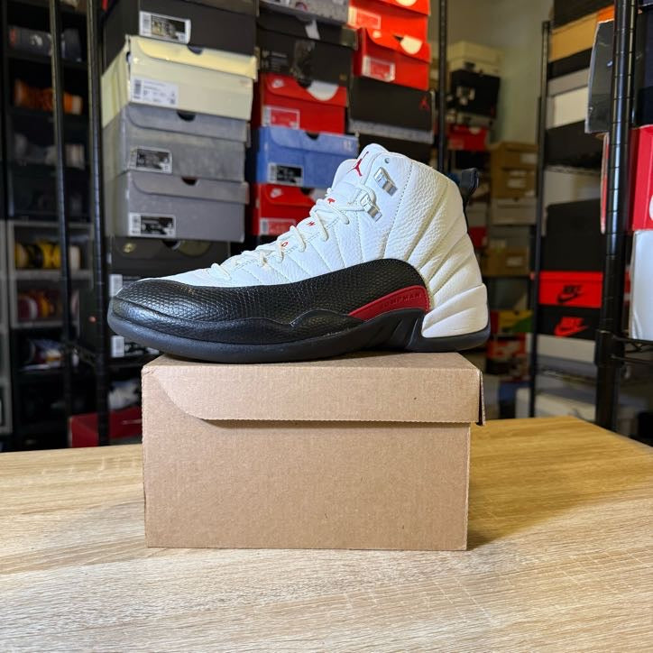 Size 10 - AJ 12 Taxi Flip