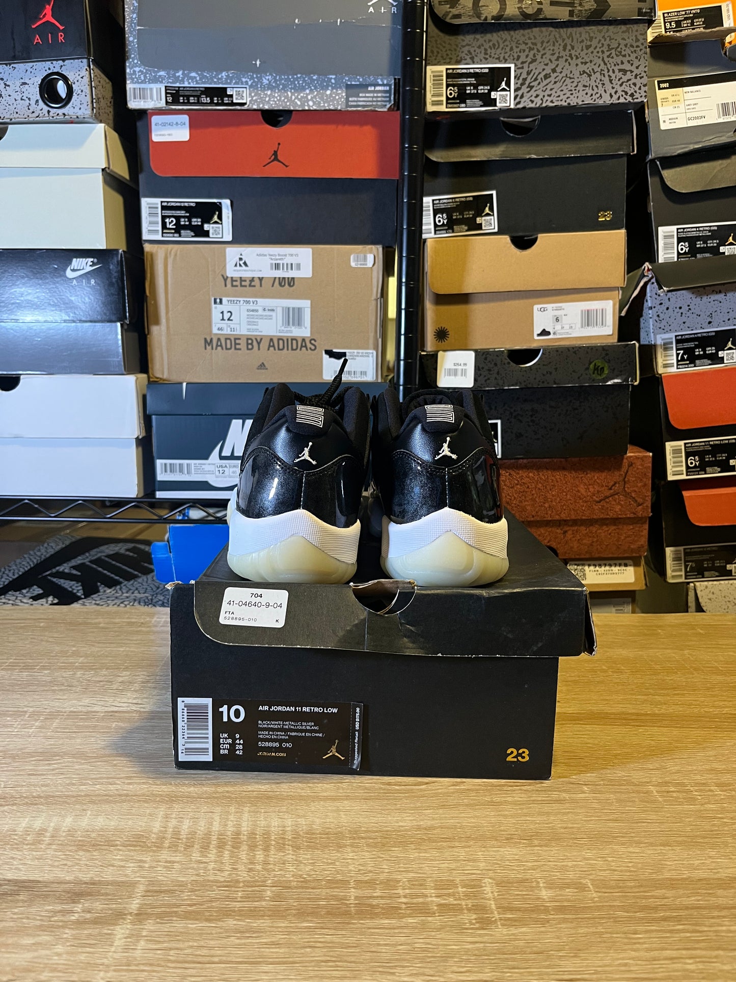 Size 10 – AJ 11 Low Barons