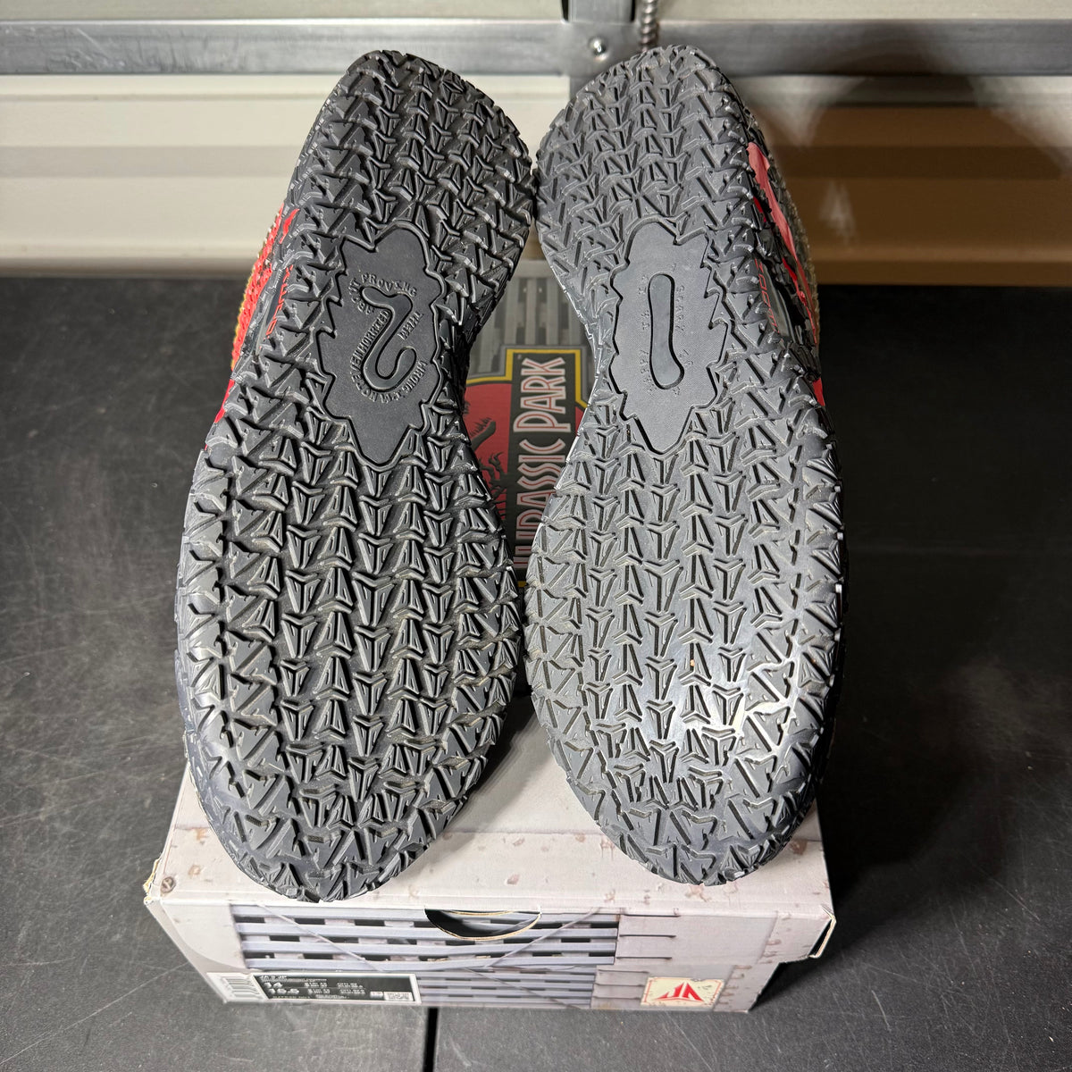 Size 14 - JA 3 Jurassic Park Raptor