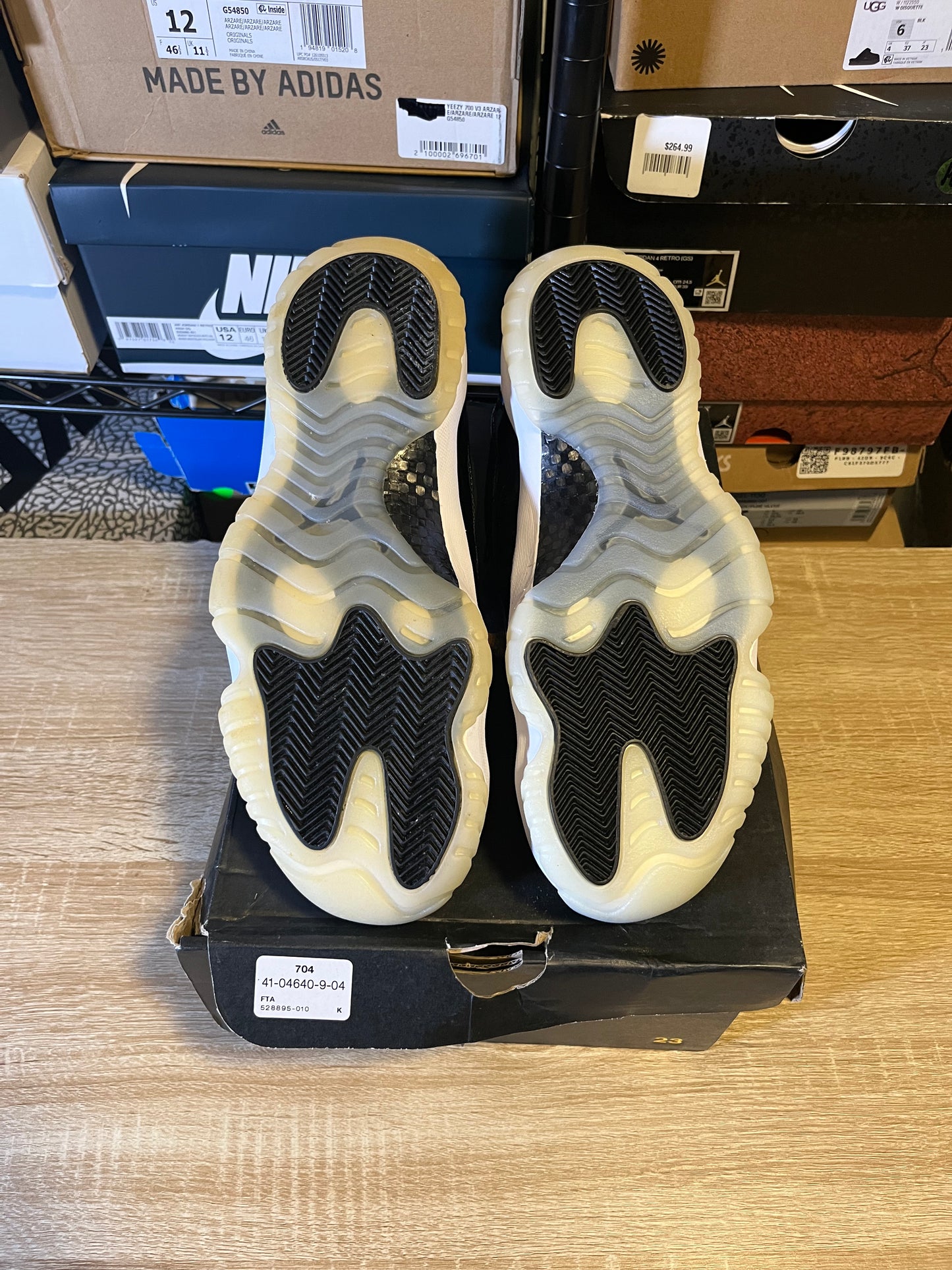 Size 10 – AJ 11 Low Barons