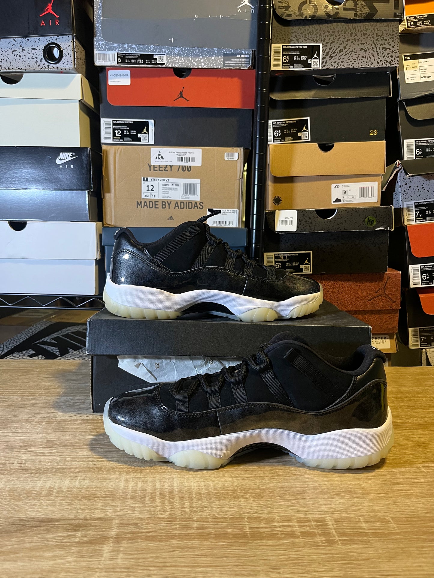 Size 10 – AJ 11 Low Barons