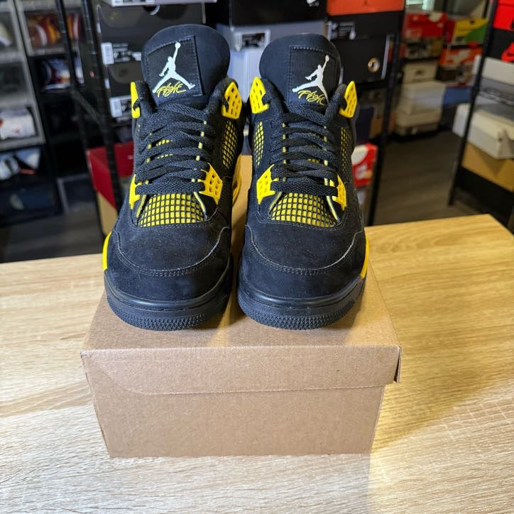 Size 10 - AJ 4 Thunder