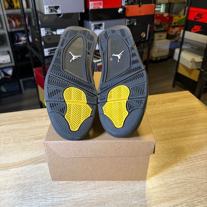 Size 10 - AJ 4 Thunder