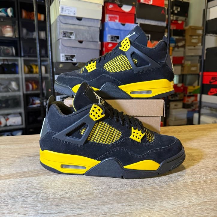 Size 10 - AJ 4 Thunder