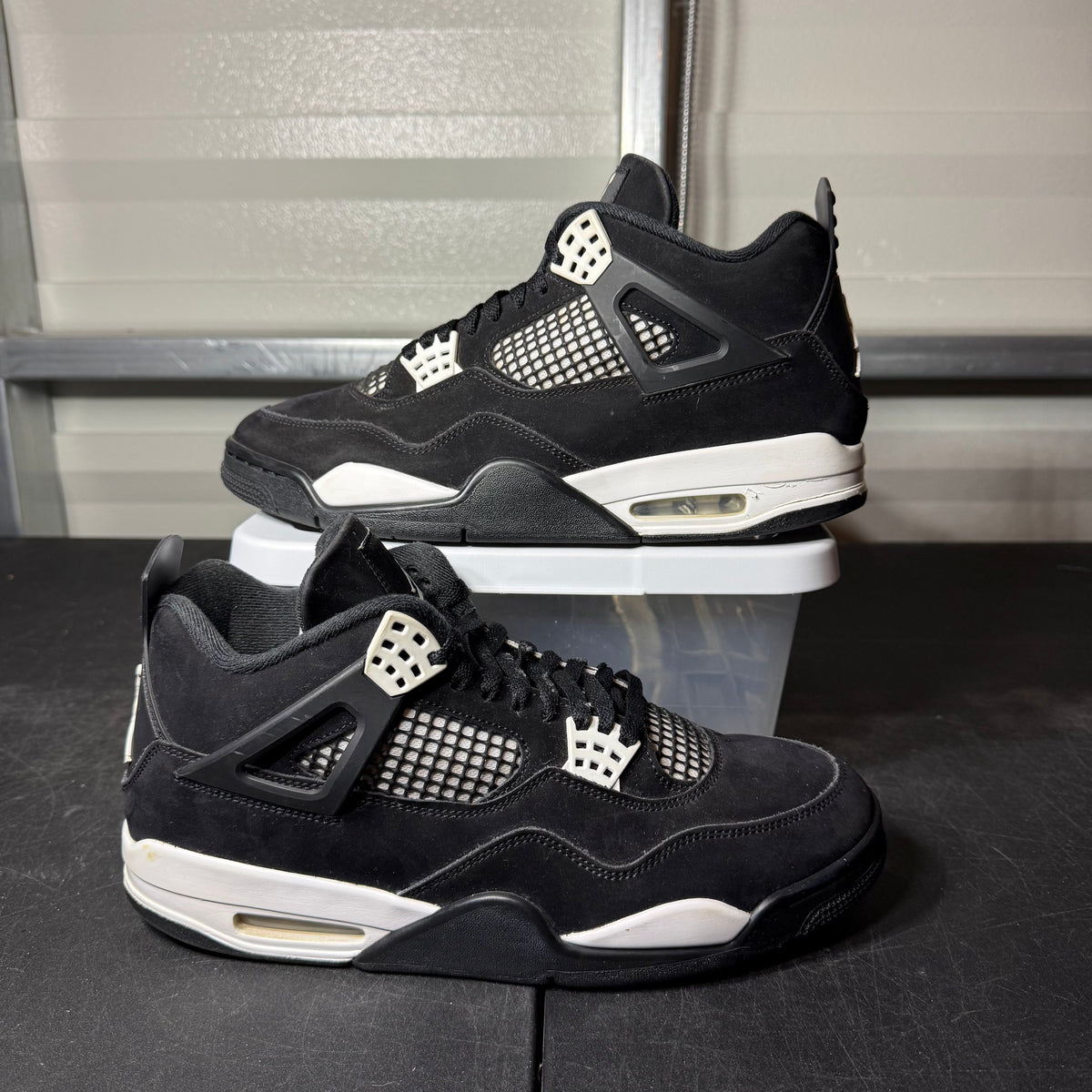 Size 11 - AJ 4 White Thunder