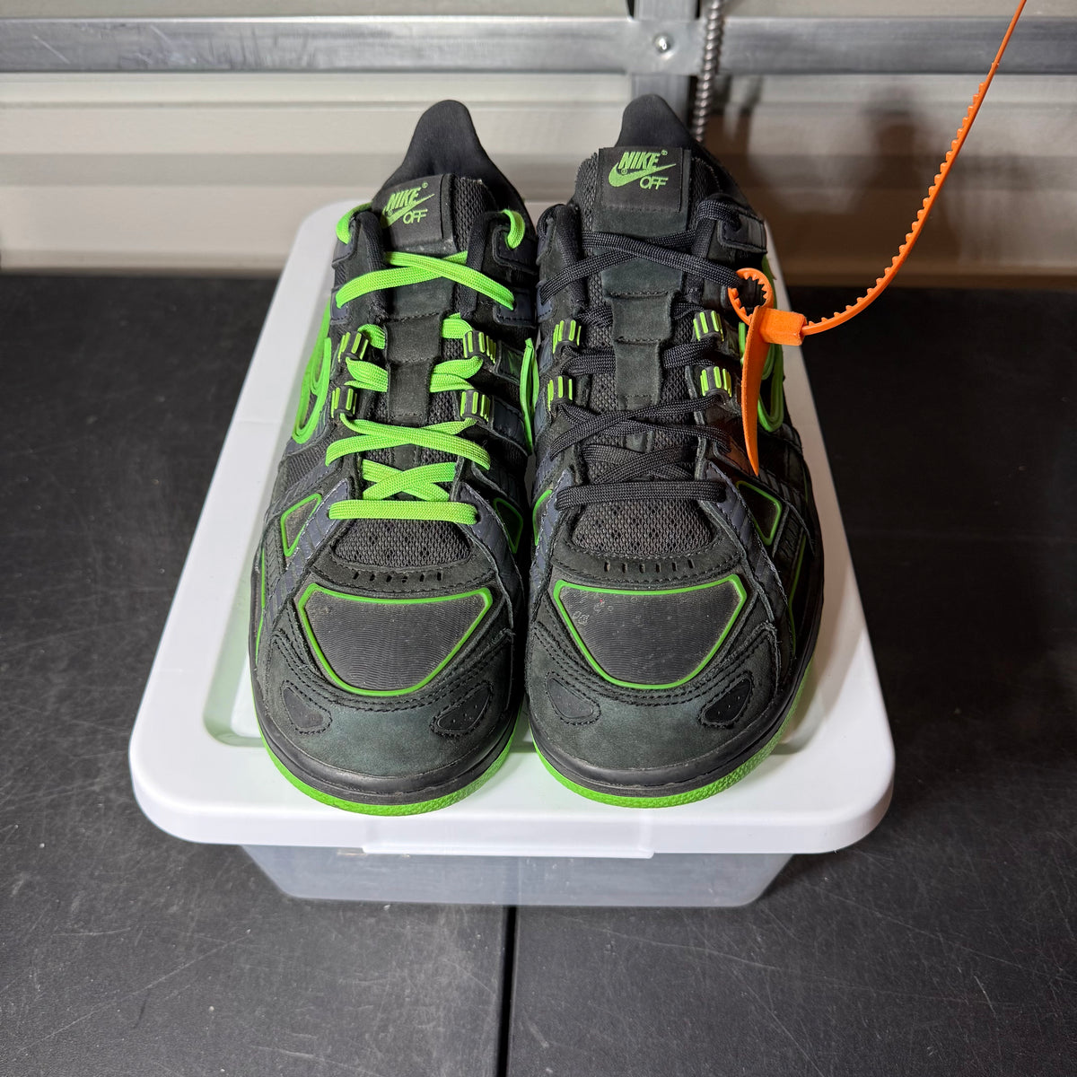 Size 11 - Off White Rubber Dunk Green Strike