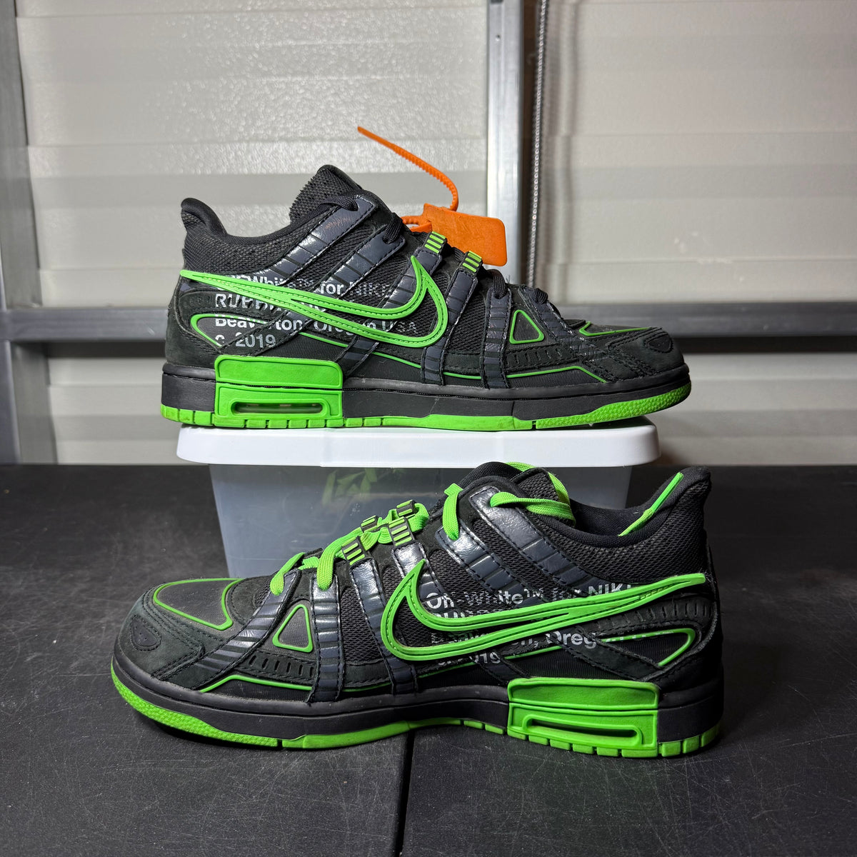 Size 11 - Off White Rubber Dunk Green Strike