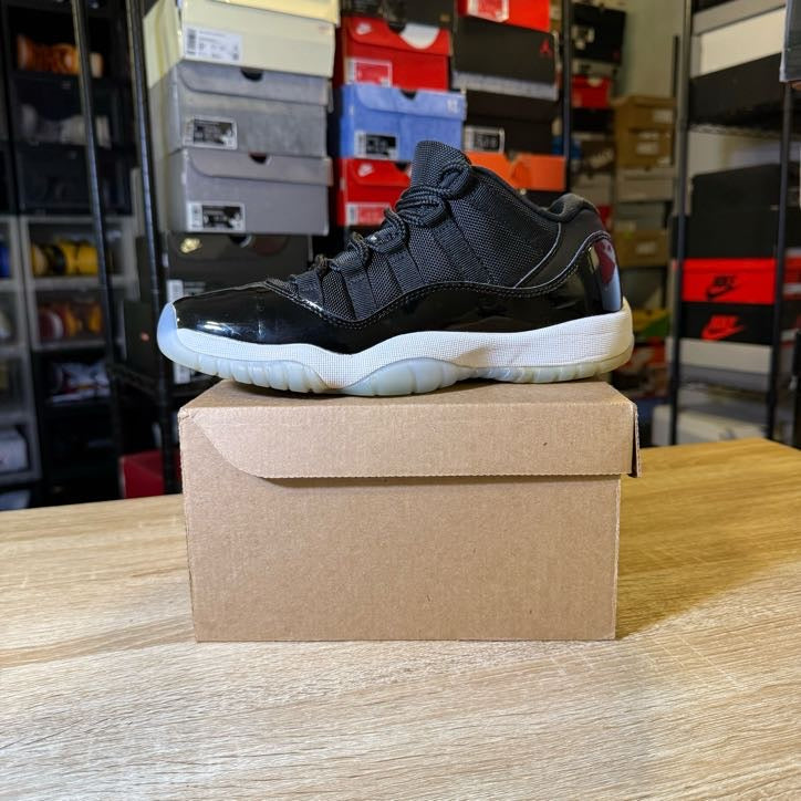 Size 7 - AJ 11 Low Space Jam