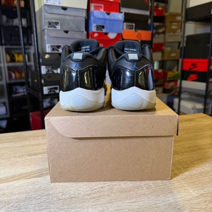 Size 7 - AJ 11 Low Space Jam