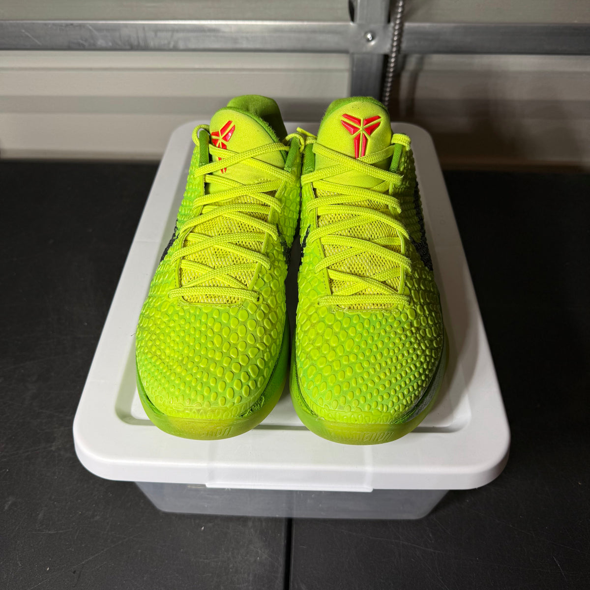 Size 8.5 - Kobe 6 Grinch