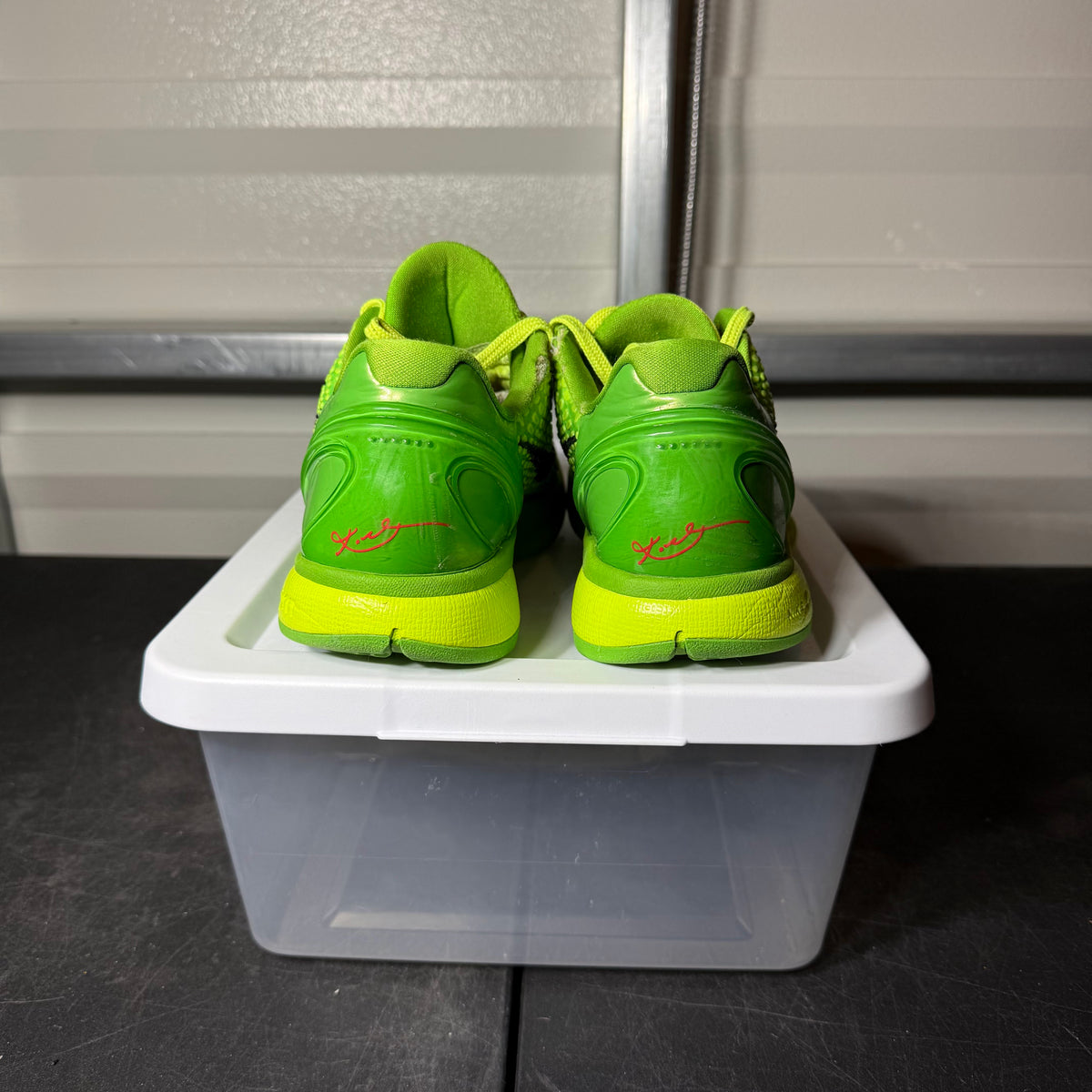 Size 8.5 - Kobe 6 Grinch