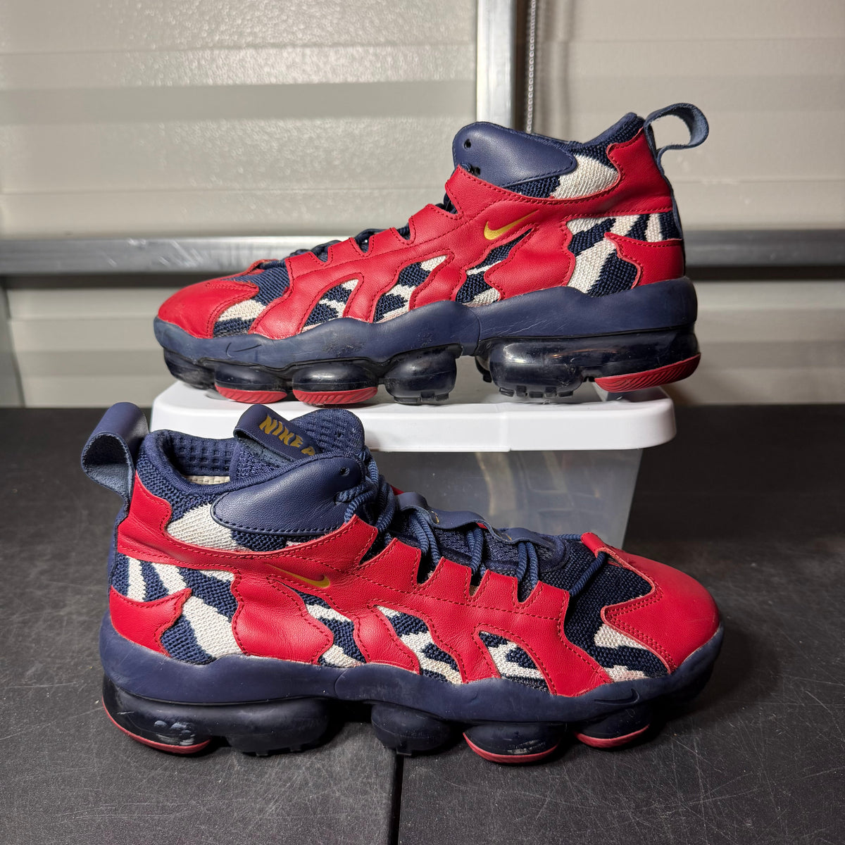 Size 9.5 - Nike VaporMax Gliese Olympic