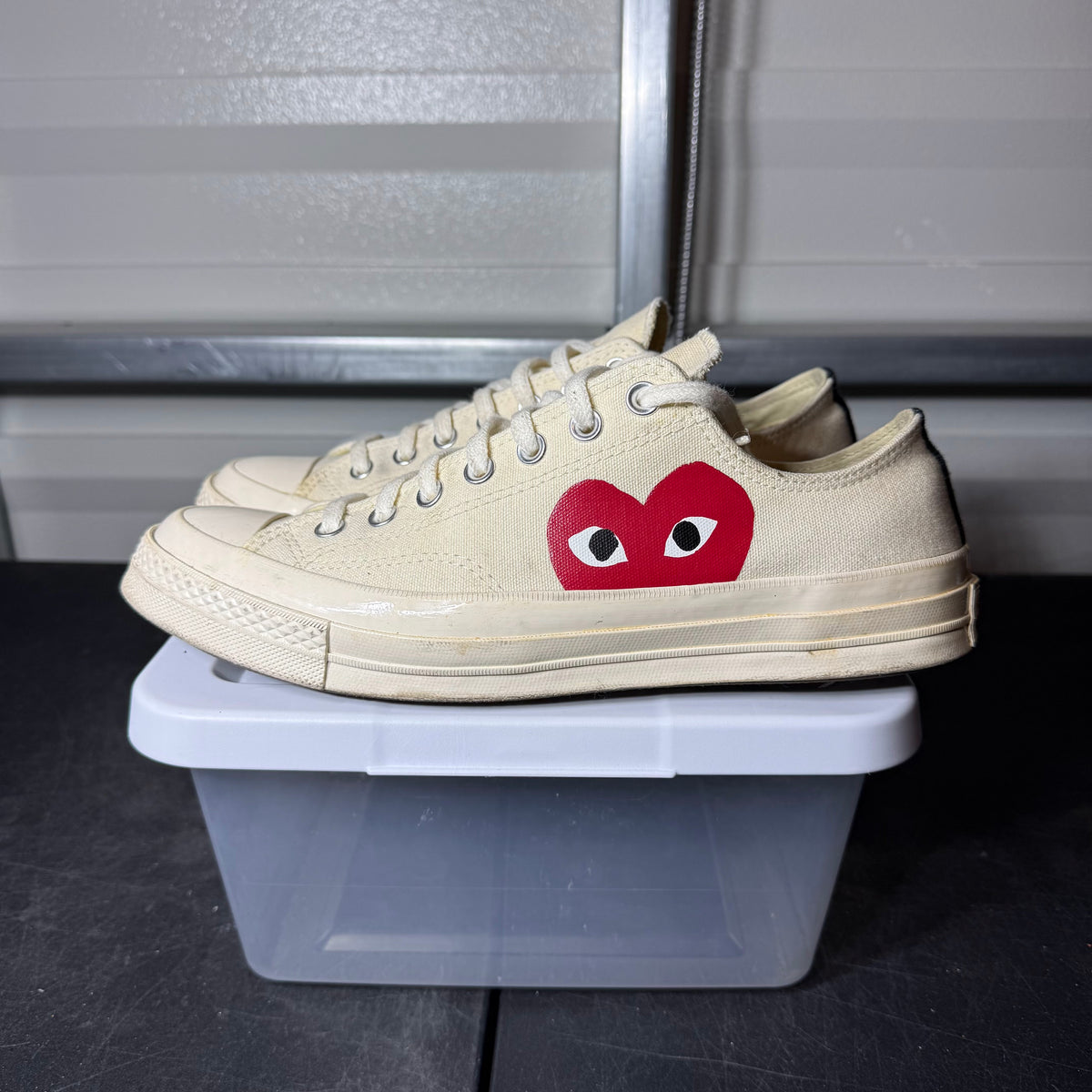 Size 10 - CDG x Converse Chuck 70 Low Milk Heart