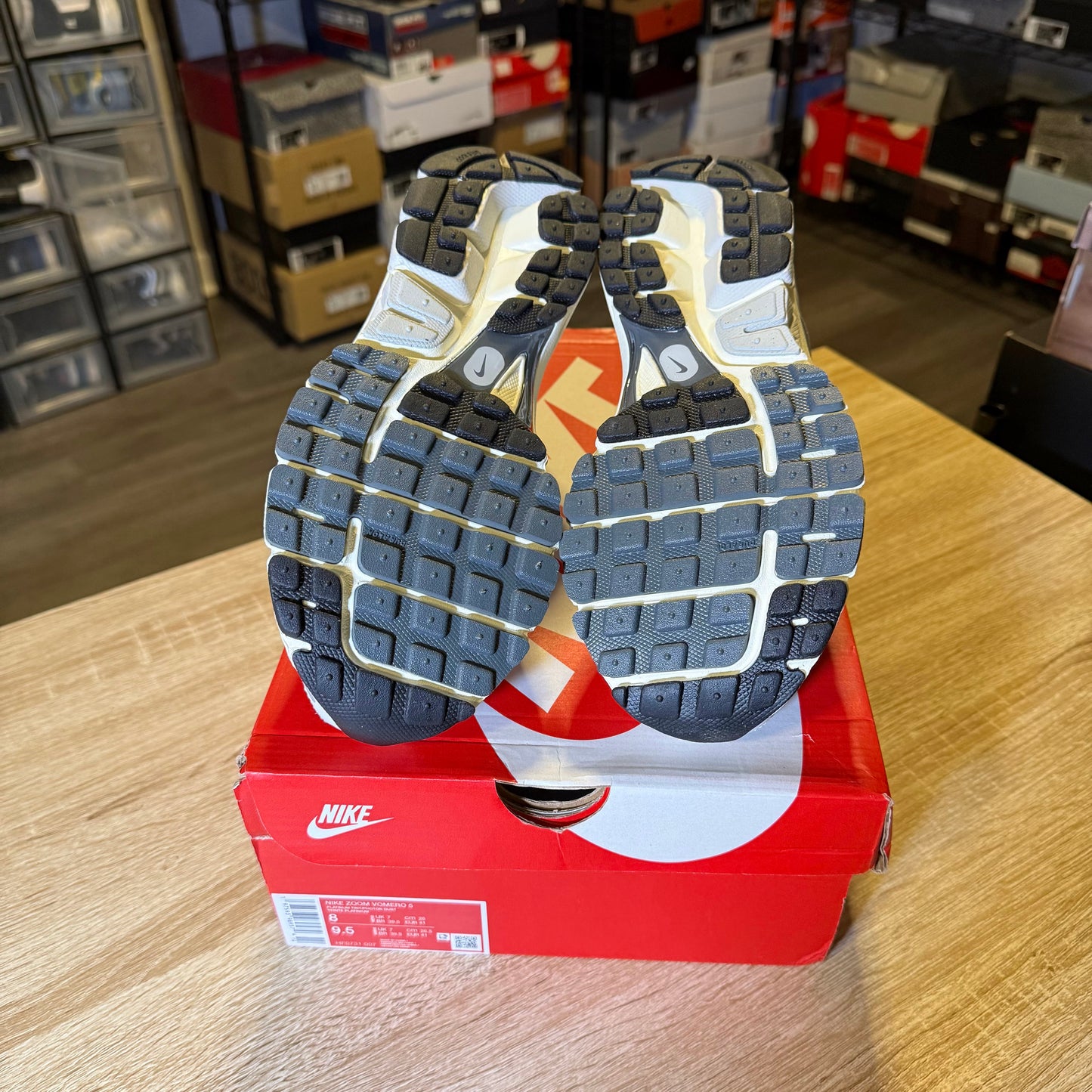 Size 10.5 - Vomero Photon Dust Metallic