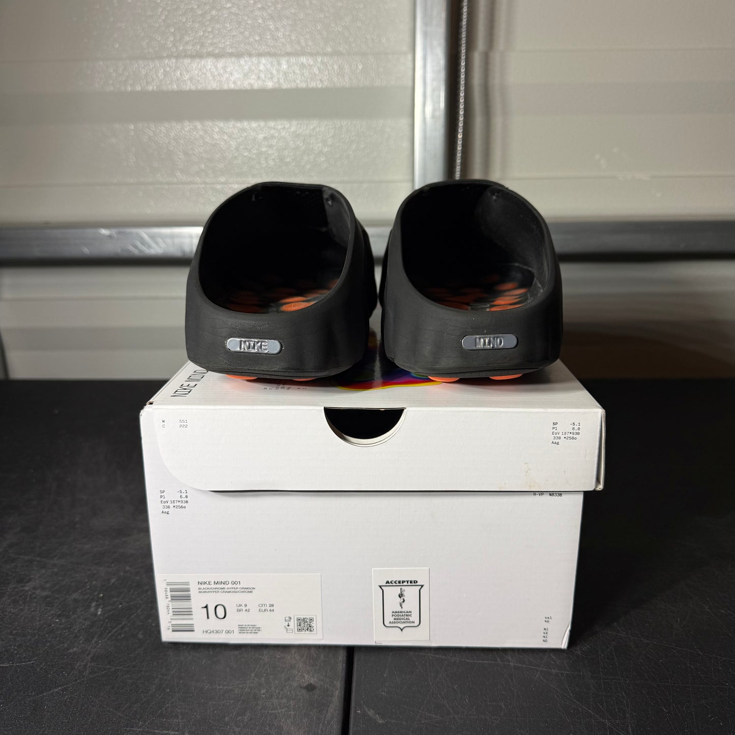 Size 10 - Nike Mind 001 Slide Black