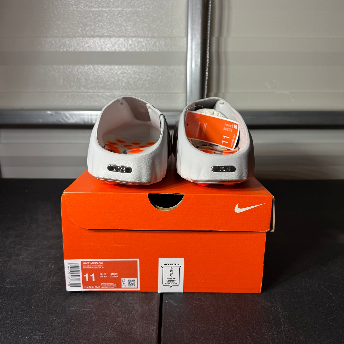 Size 11 - Nike Mind 001 Slide Light Smoke Grey