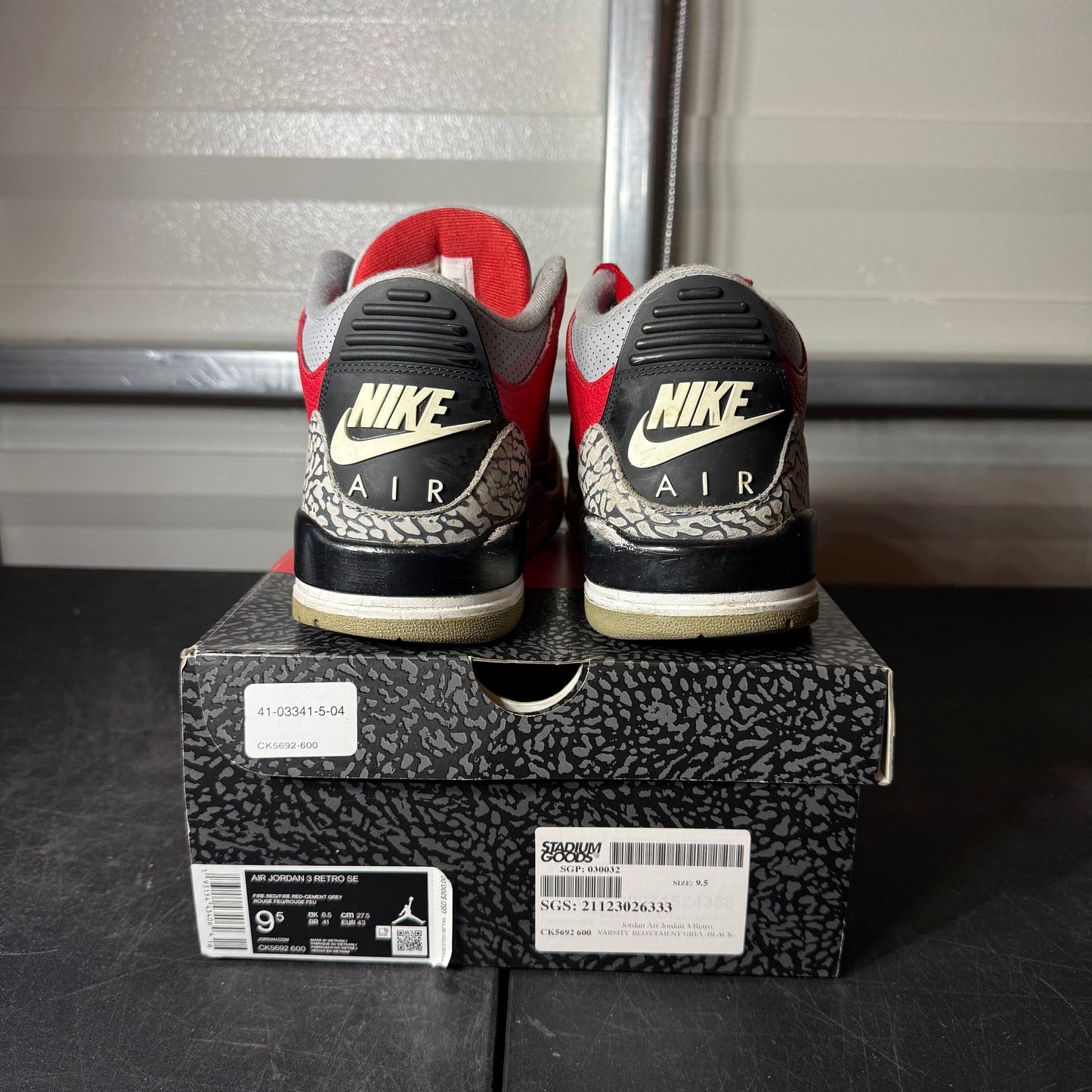 Size 9.5 - AJ 3 Unite