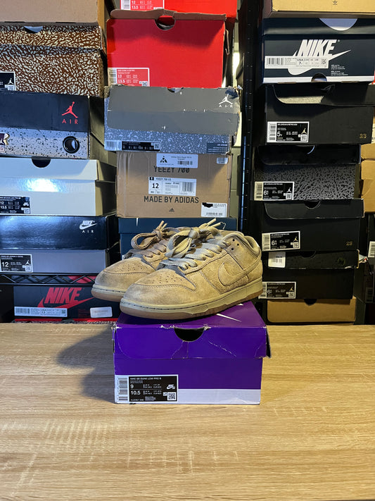 Size 9 - Dunk Parachute Beige