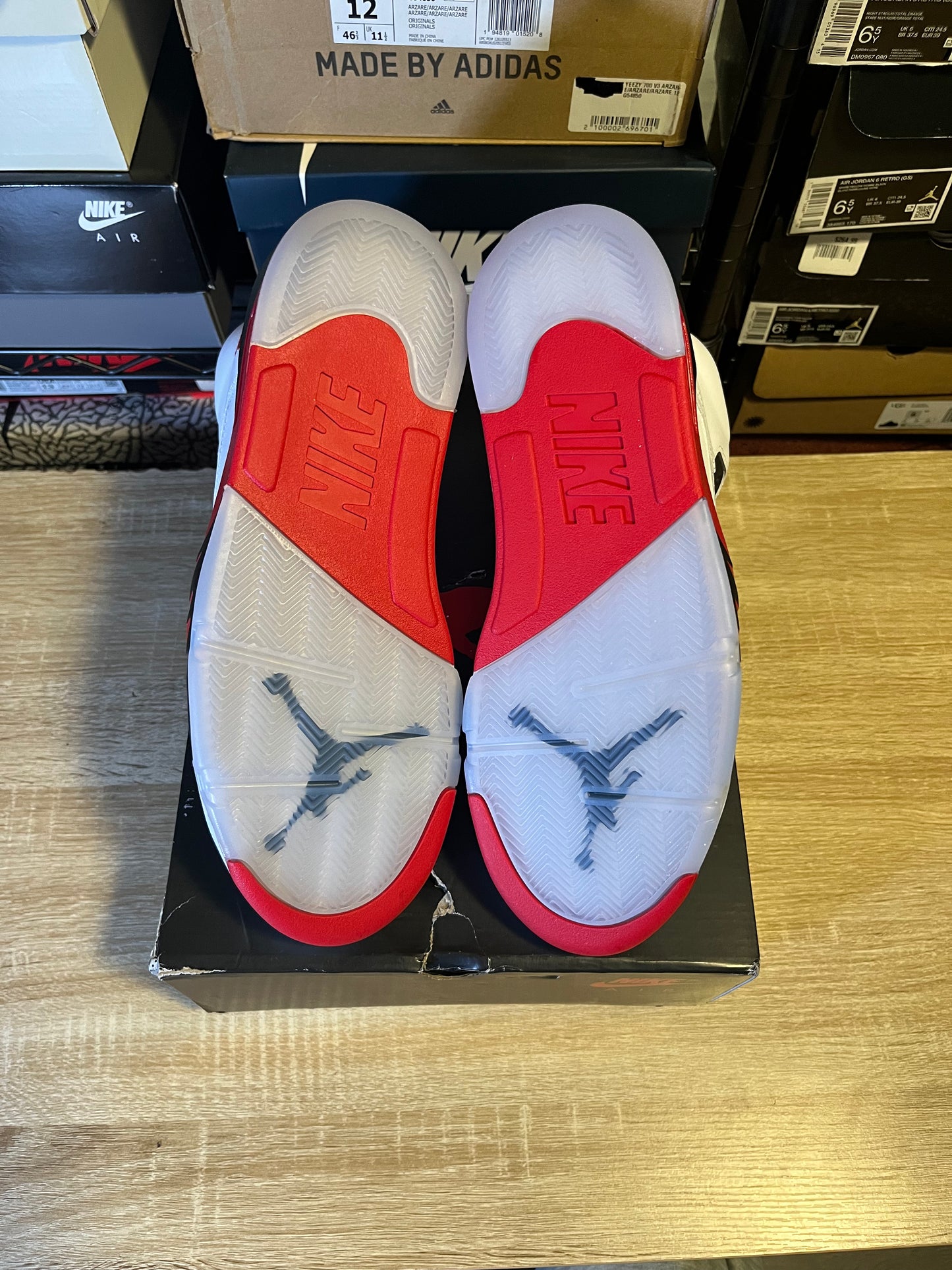 Size 11 - AJ 5 Fire Red Black Tongue