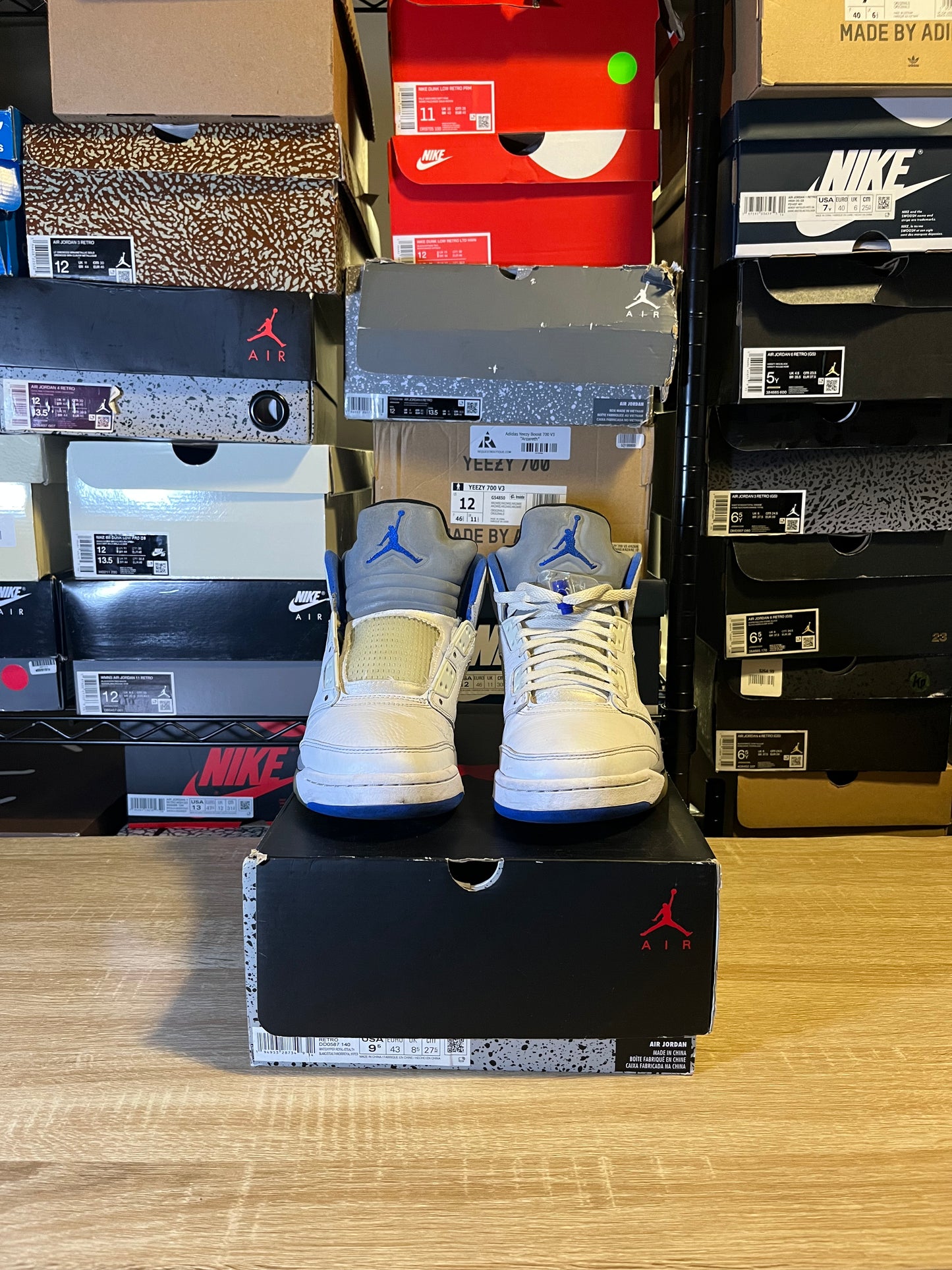 Size 9.5 - AJ 5 Stealth 2.0