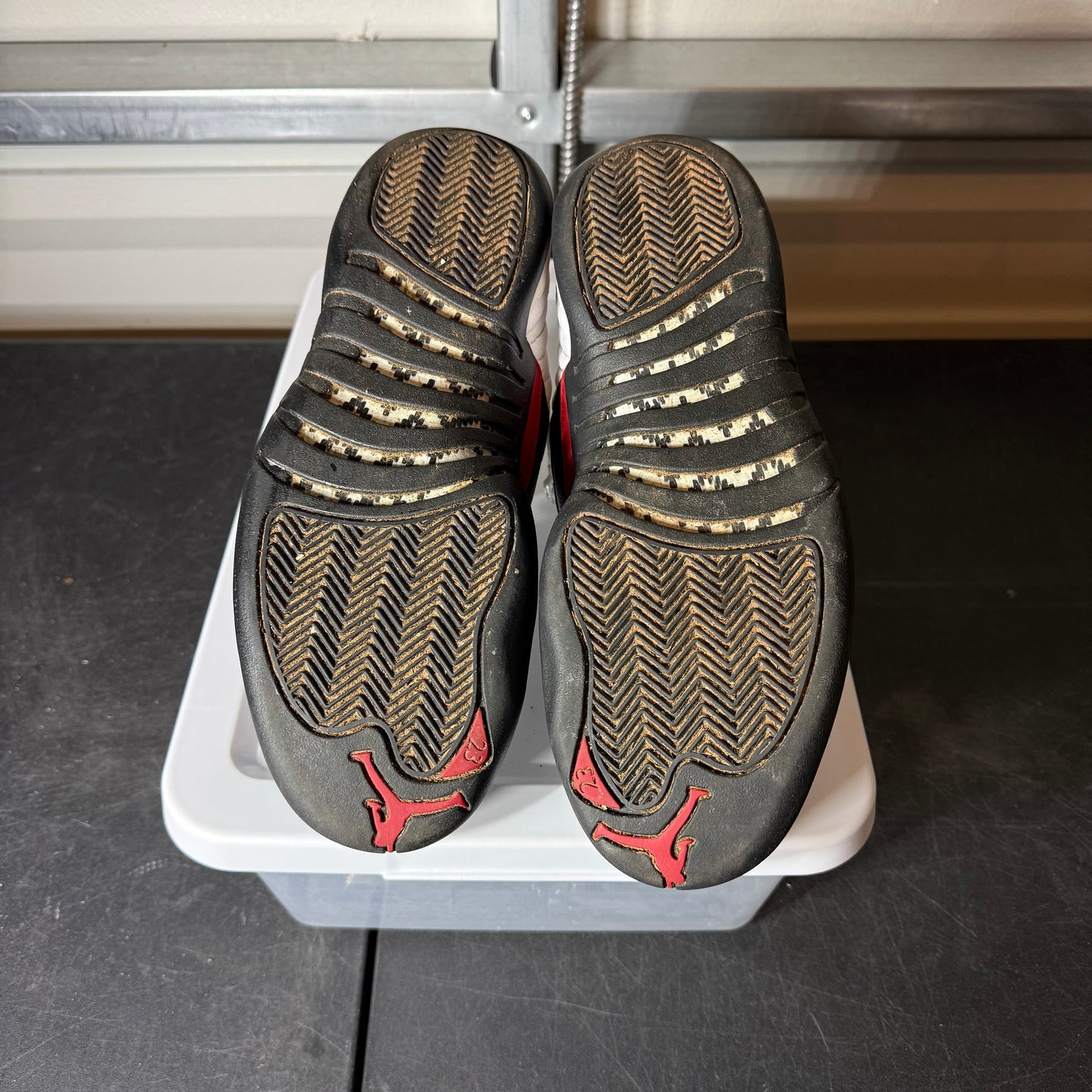 Size 8.5 -  AJ 12 Taxi Flip