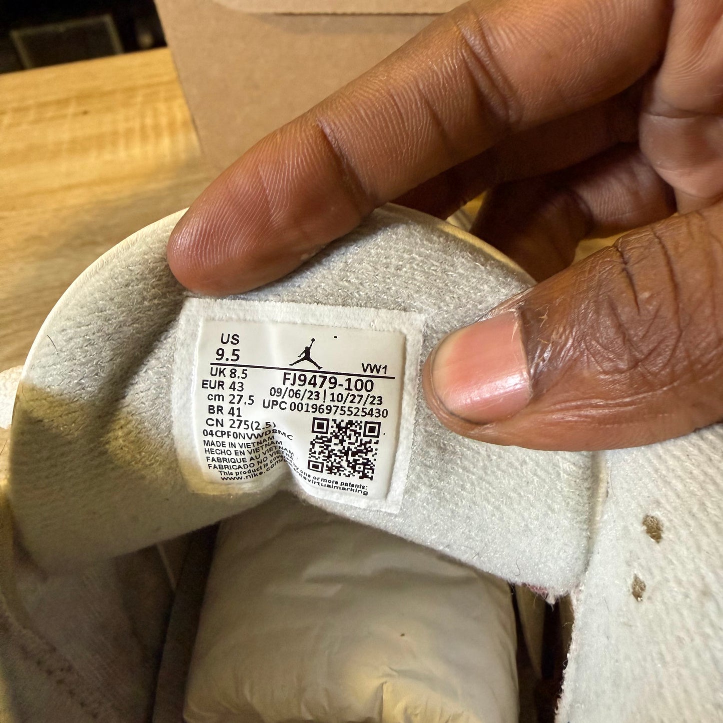 Size 9.5 - AJ 3 Craft Ivory