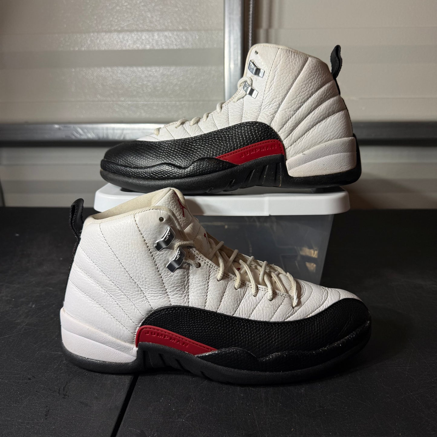Size 8.5 -  AJ 12 Taxi Flip