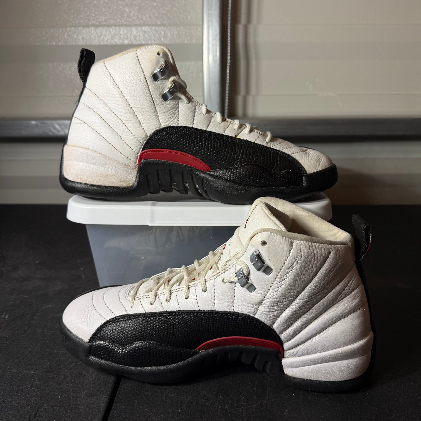 Size 8.5 -  AJ 12 Taxi Flip