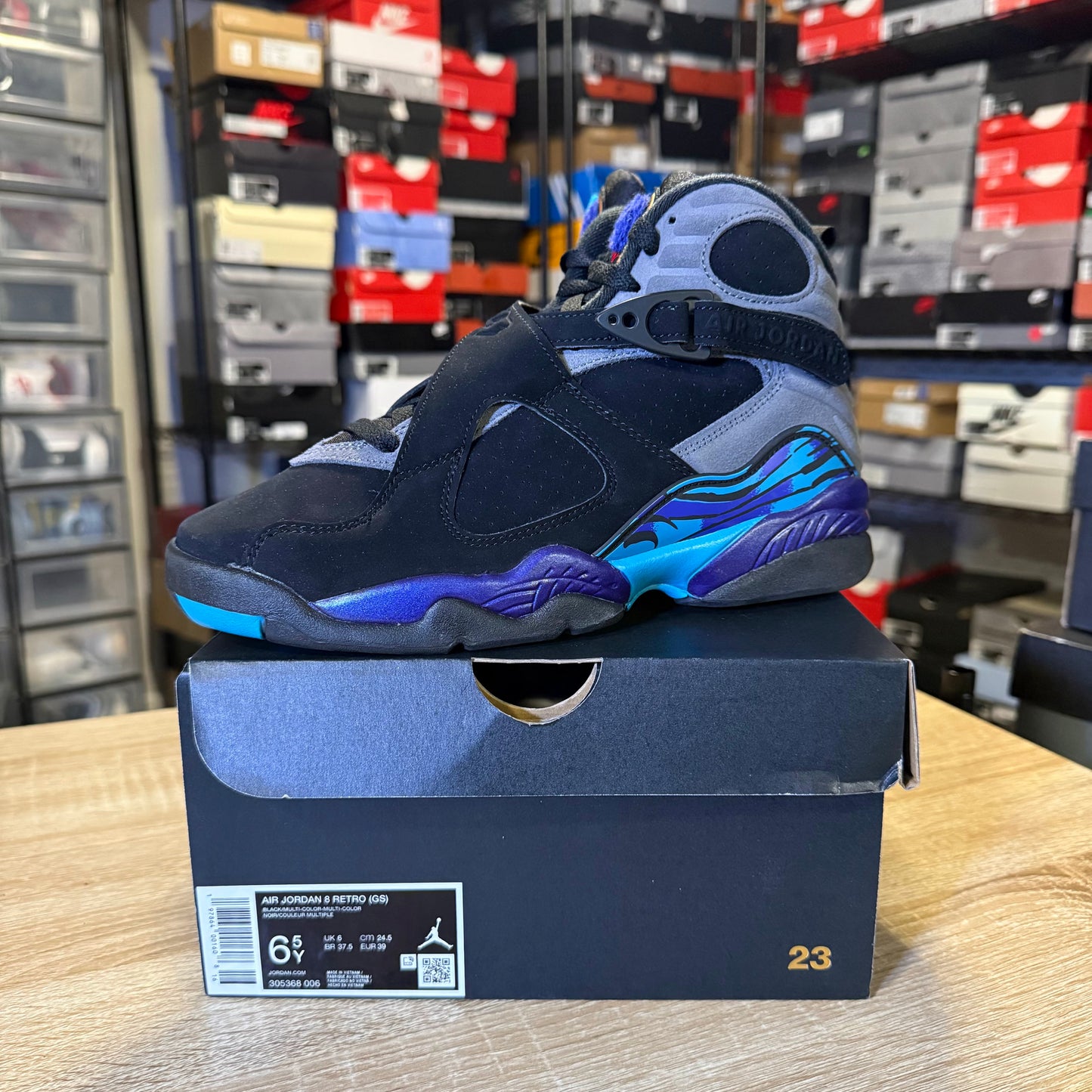 Size 6.5Y - AJ 8 Aqua