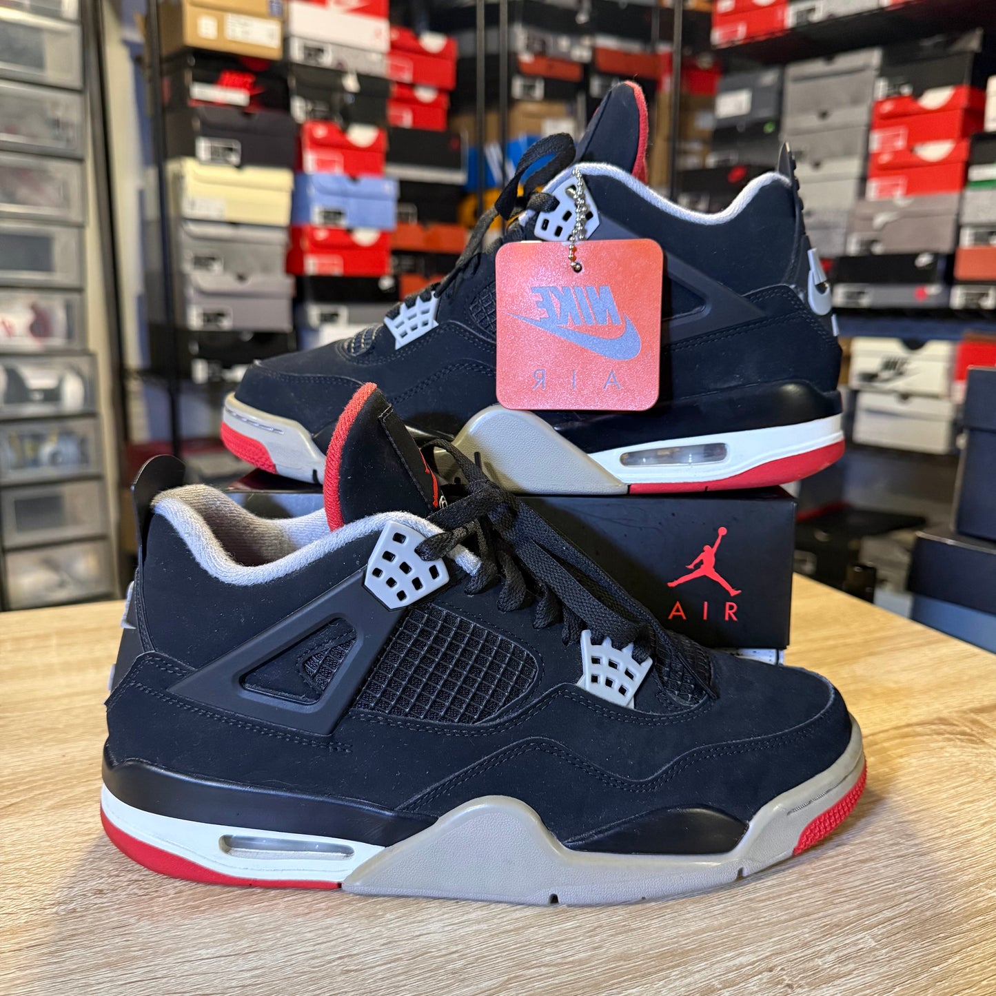 Size 9.5 - AJ 4 Bred 2019